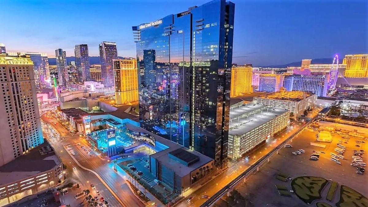 MGM Signature Towers by FantasticStay photo 58