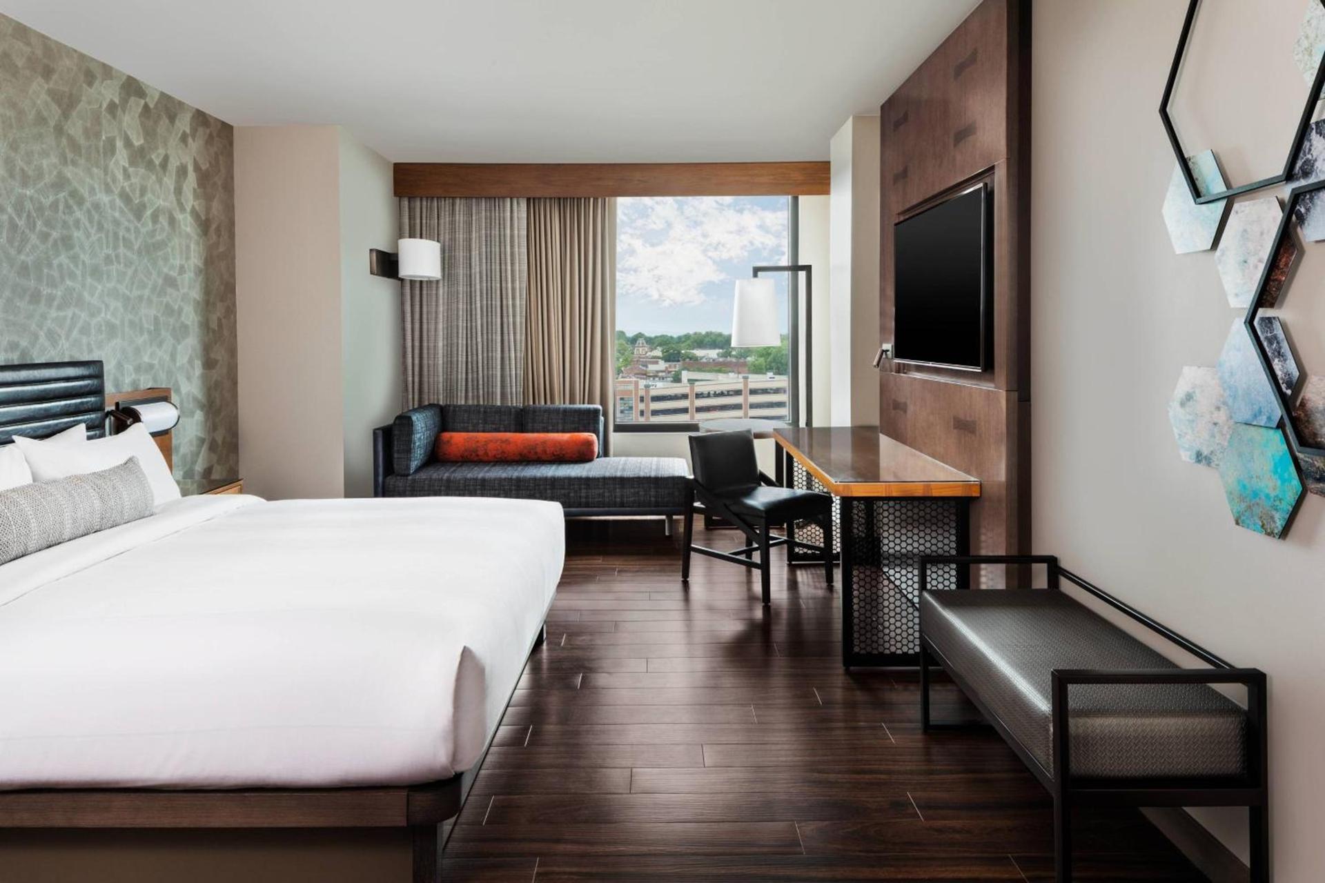 Lancaster Marriott at Penn Square photo 7