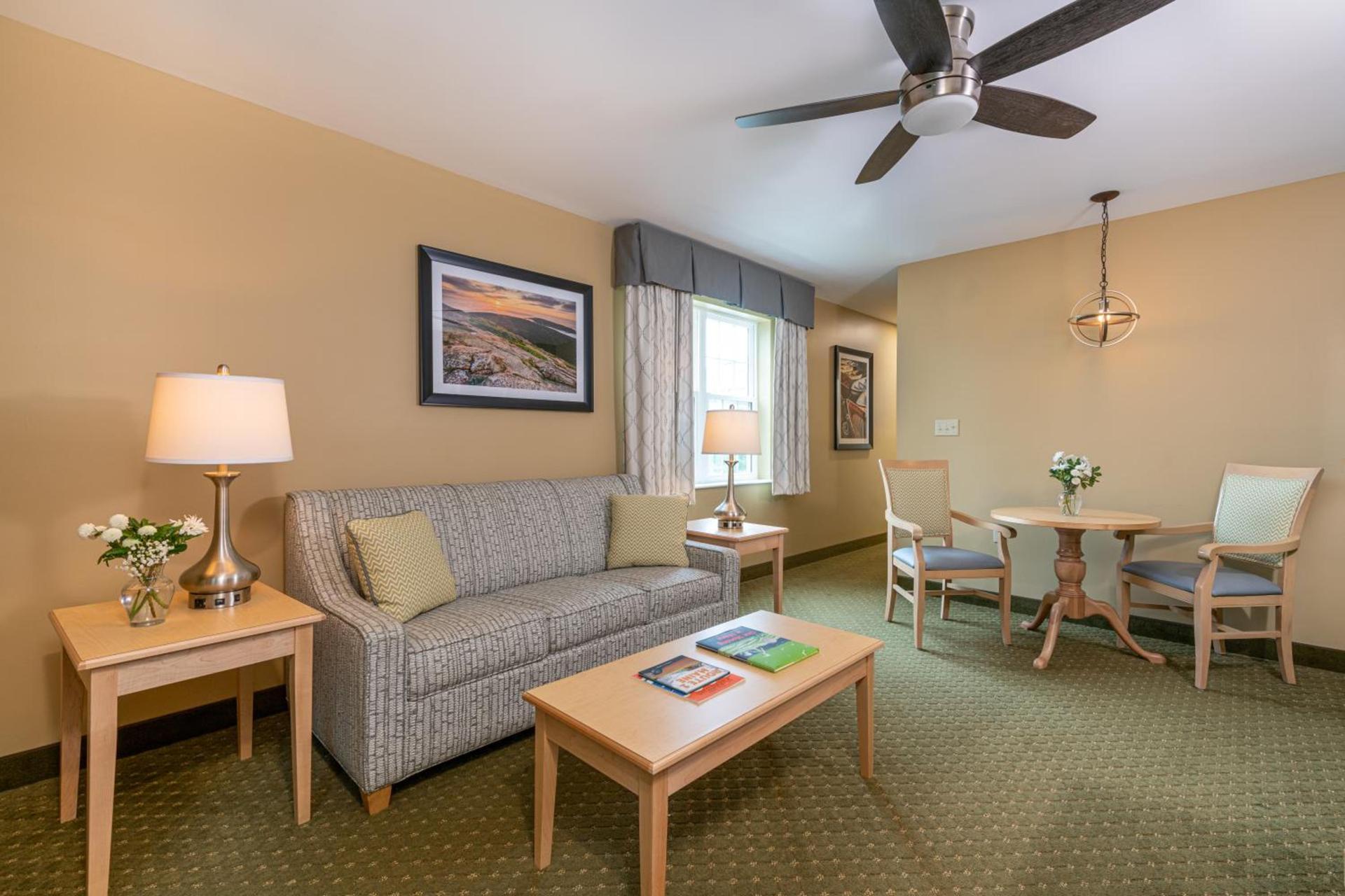 Acadia Inn photo 20
