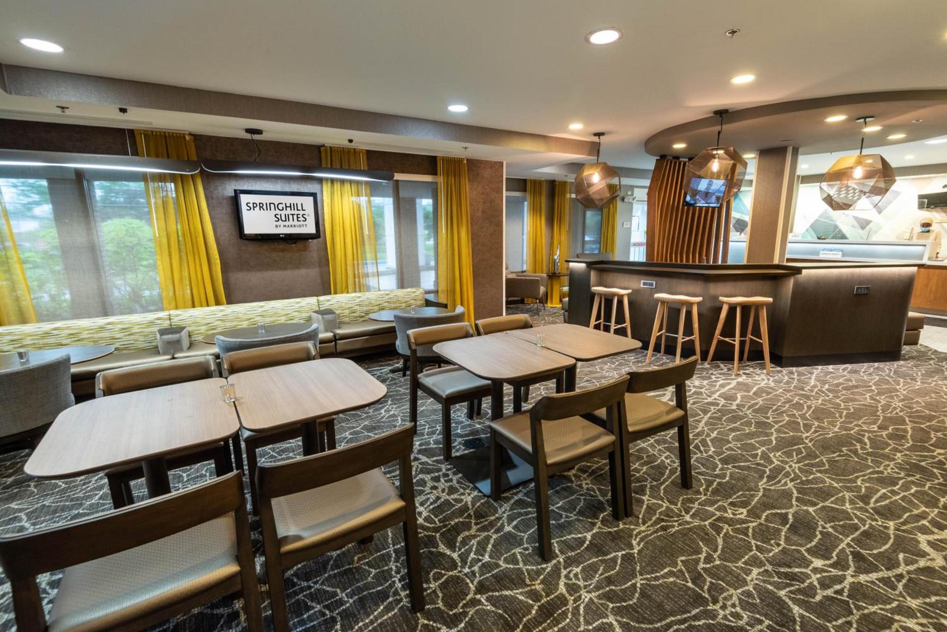 SpringHill Suites Columbus Airport Gahanna photo 3