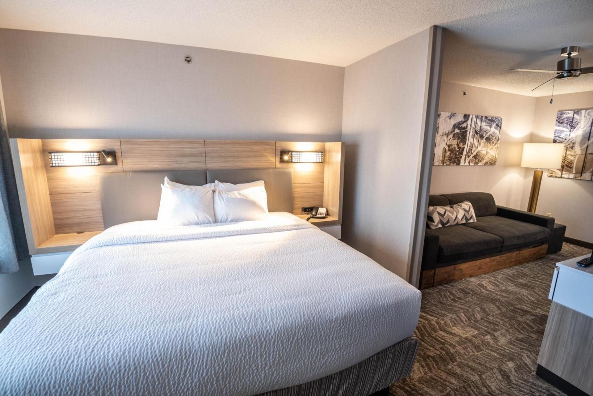 SpringHill Suites Columbus Airport Gahanna photo 5