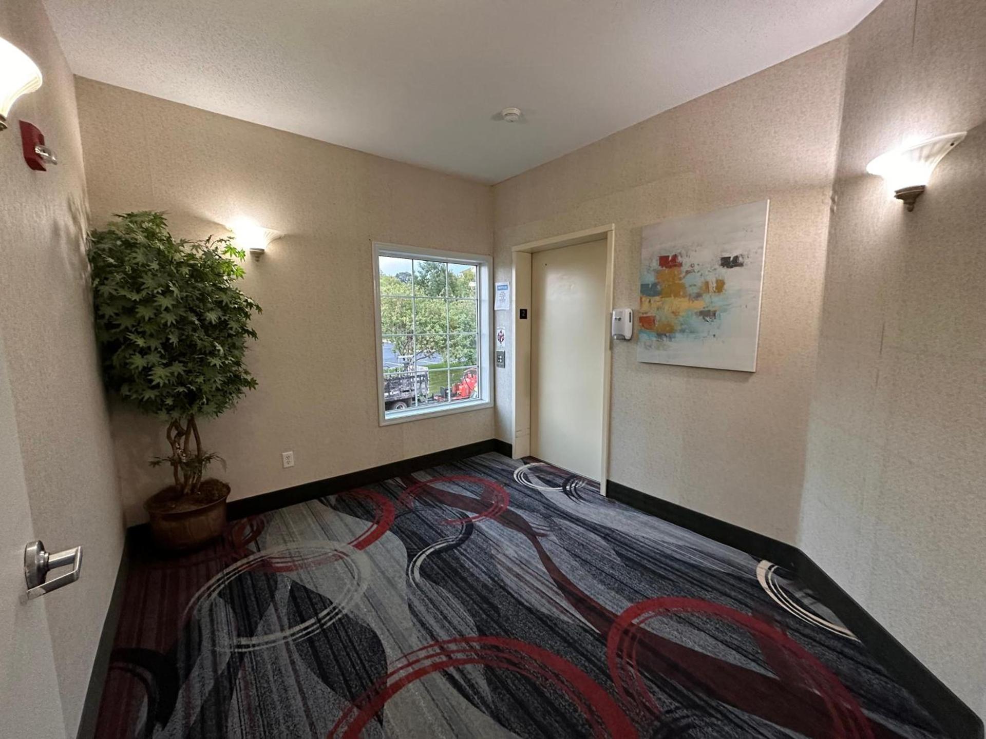 MainStay Suites Madison Airport photo 66