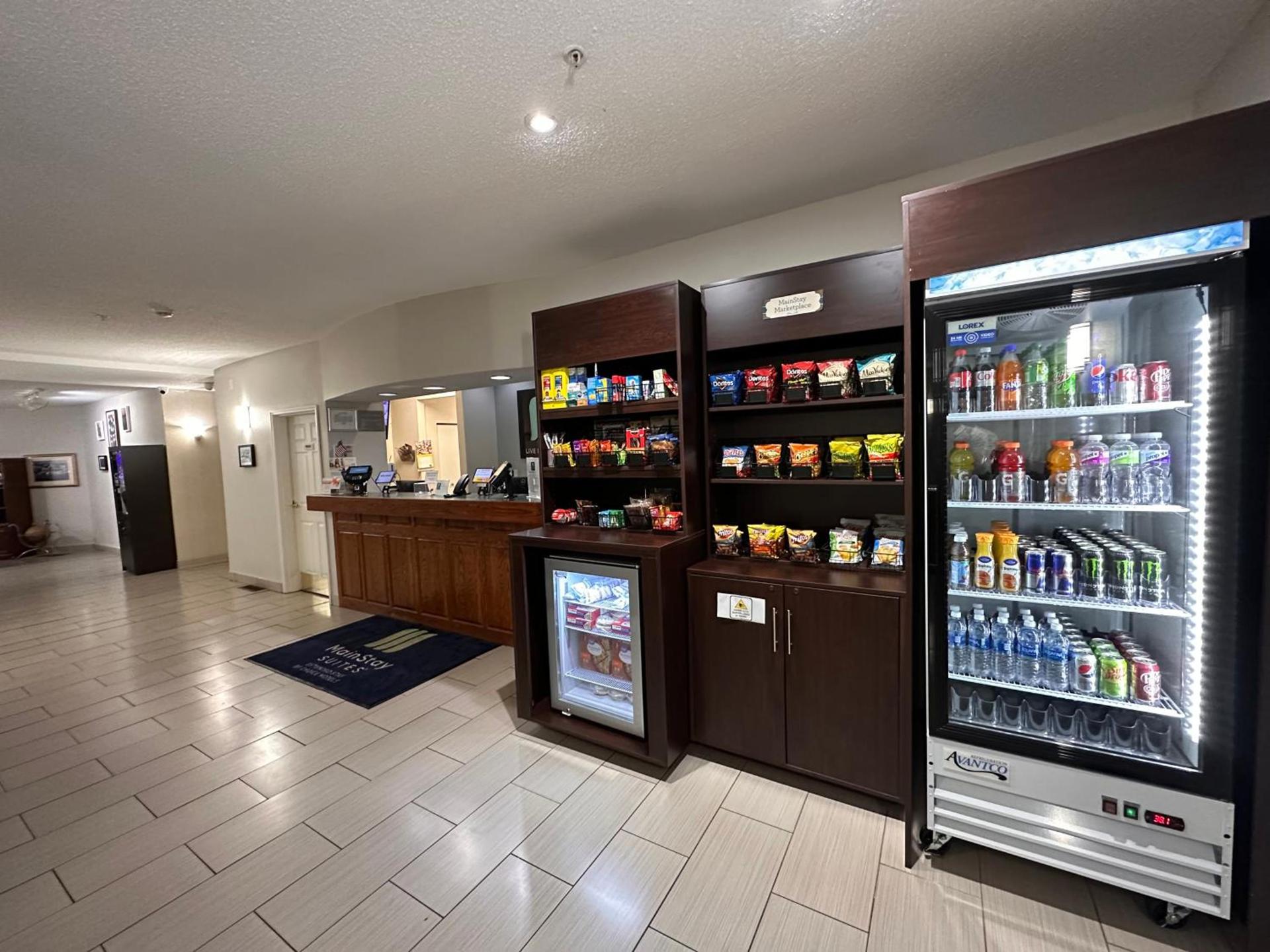 MainStay Suites Madison Airport photo 65