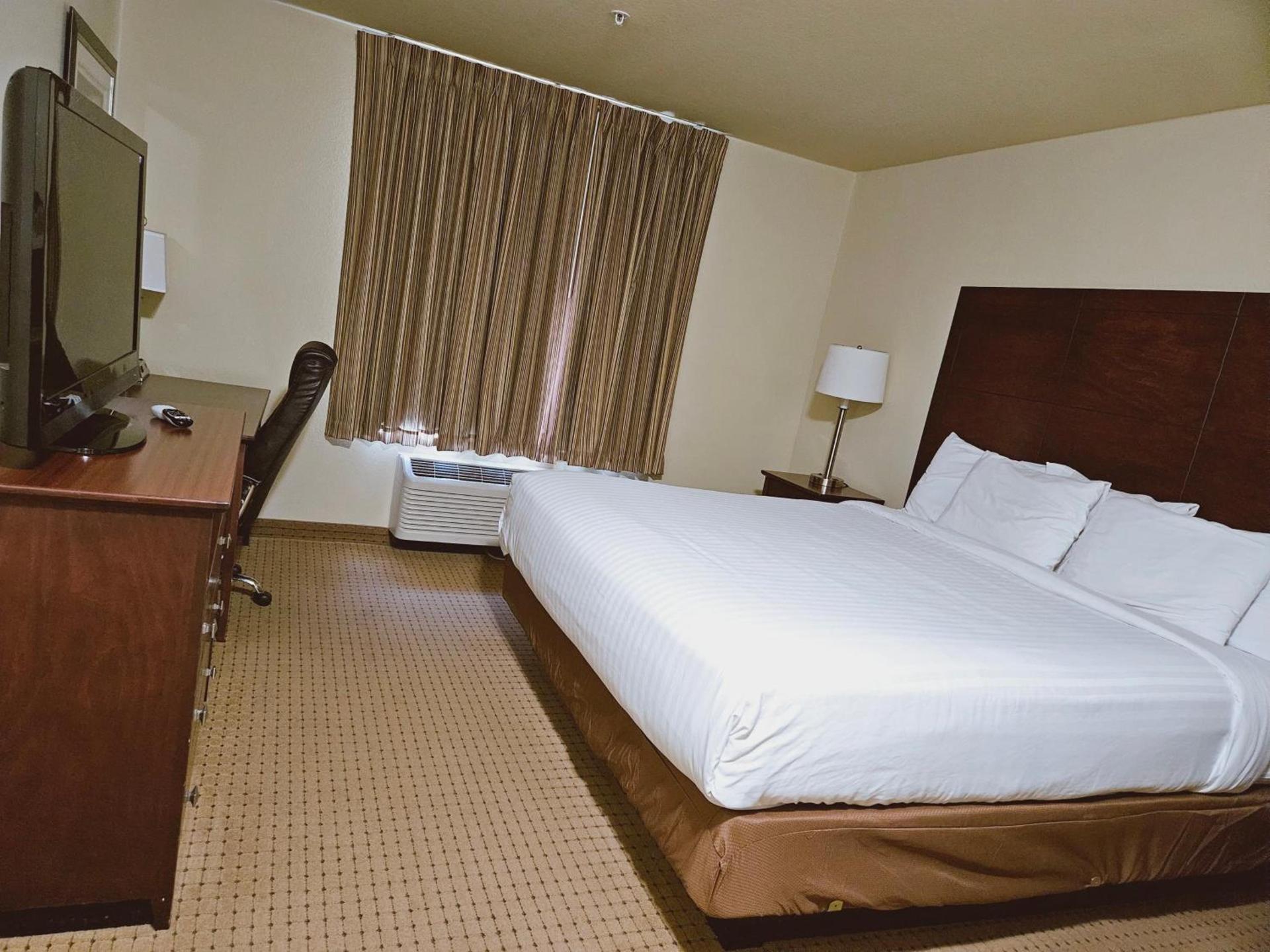 Cobblestone Inn & Suites - Bloomfield photo 35