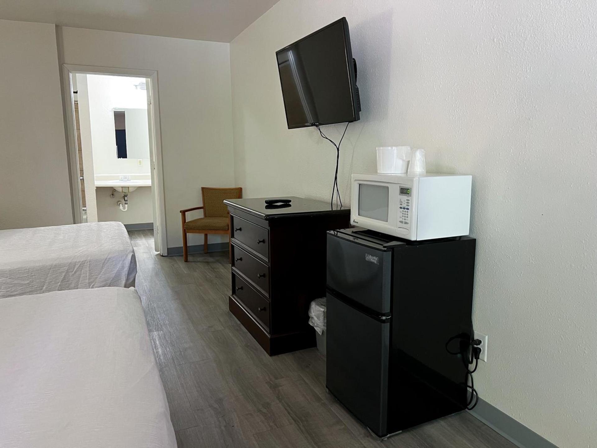 The Junction Hotel and Hostel photo 38