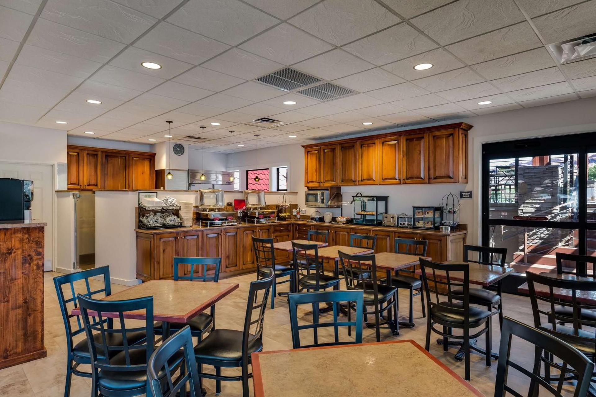 Best Western Plus Canyonlands Inn photo 7