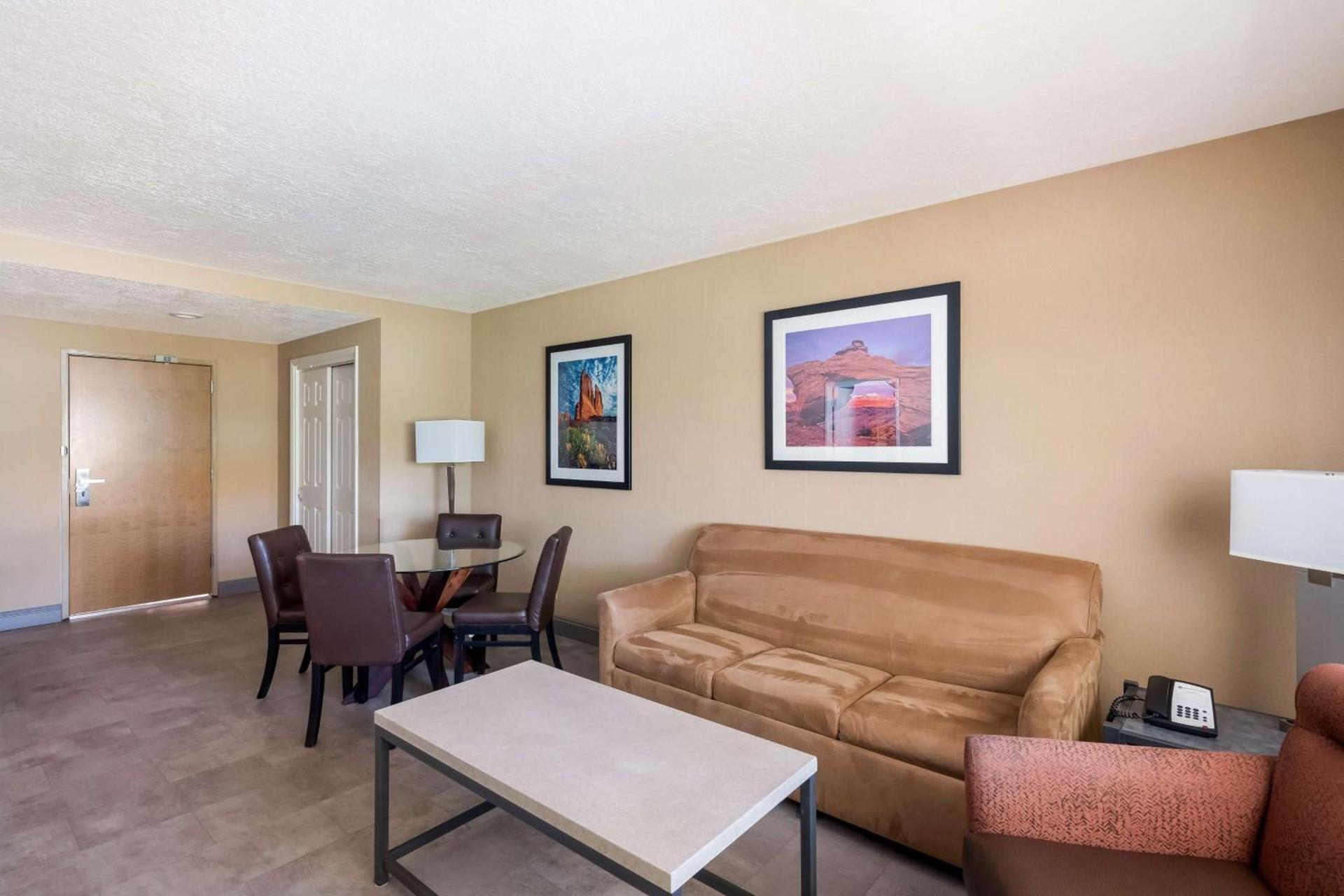 Best Western Plus Canyonlands Inn photo 11