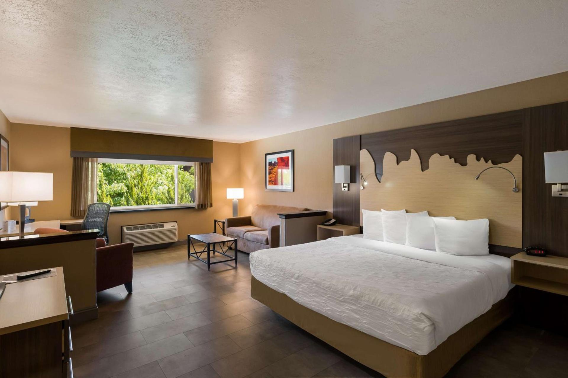 Best Western Plus Canyonlands Inn photo 4