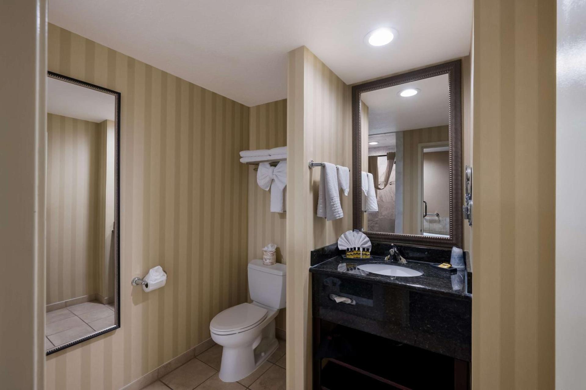 Best Western Plus Canyonlands Inn photo 63
