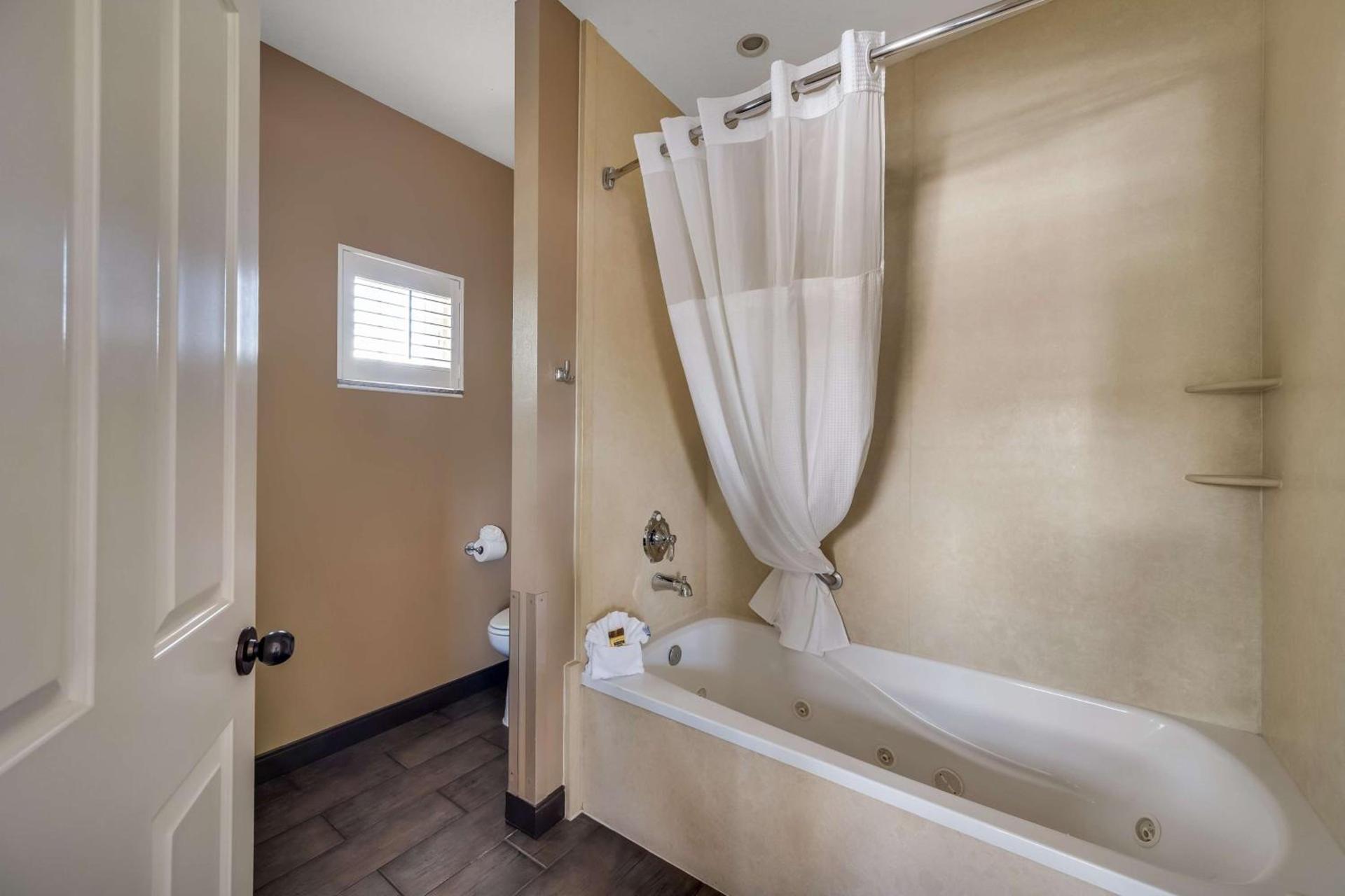Best Western Plus Canyonlands Inn photo 65