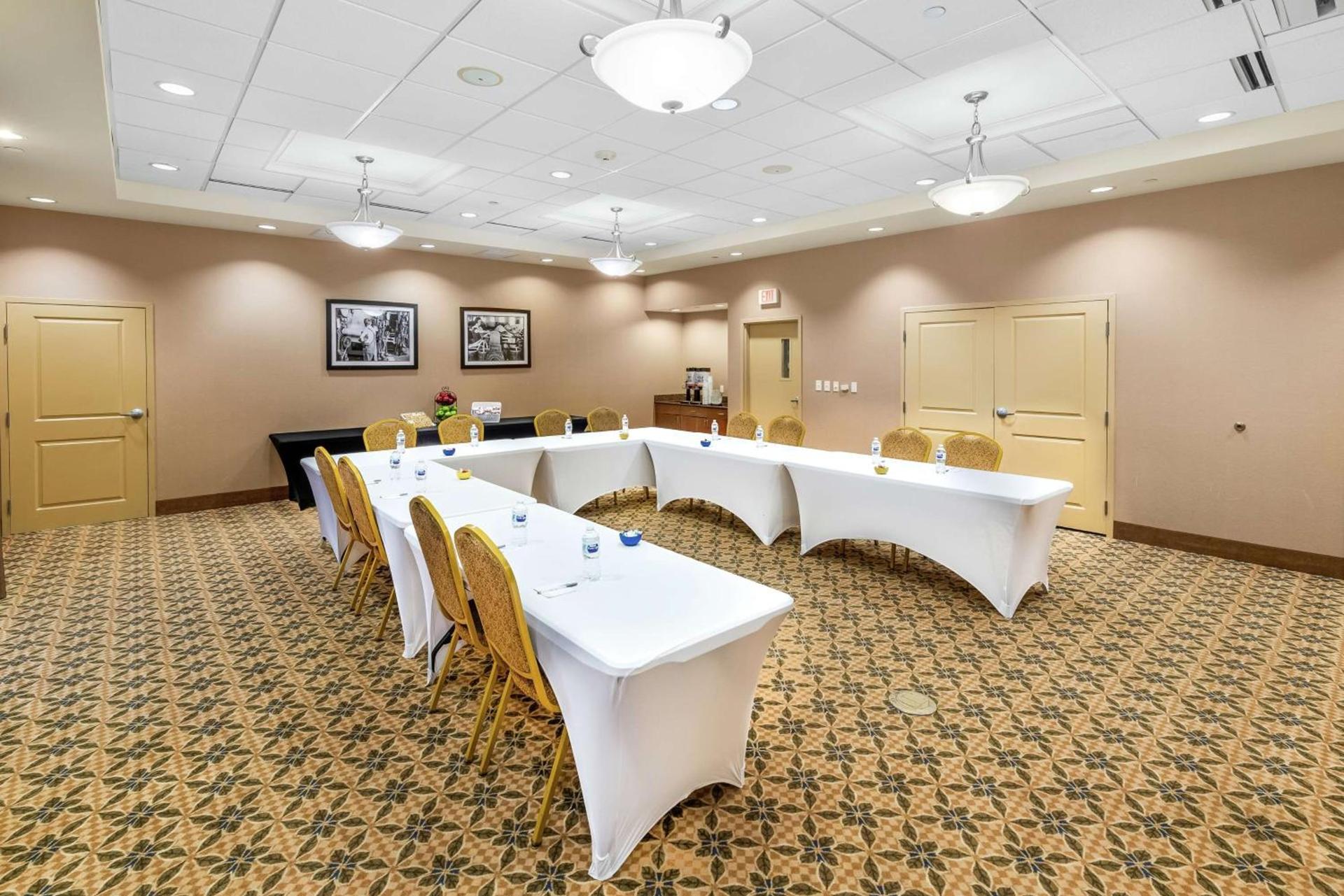 Hampton Inn Nashua photo 7