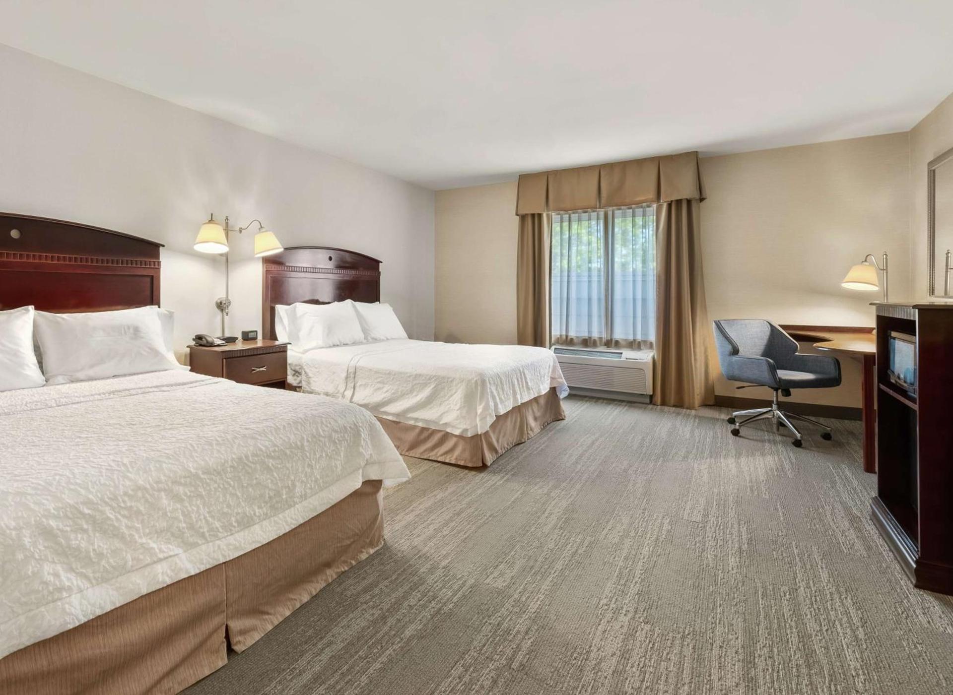 Hampton Inn Nashua photo 23