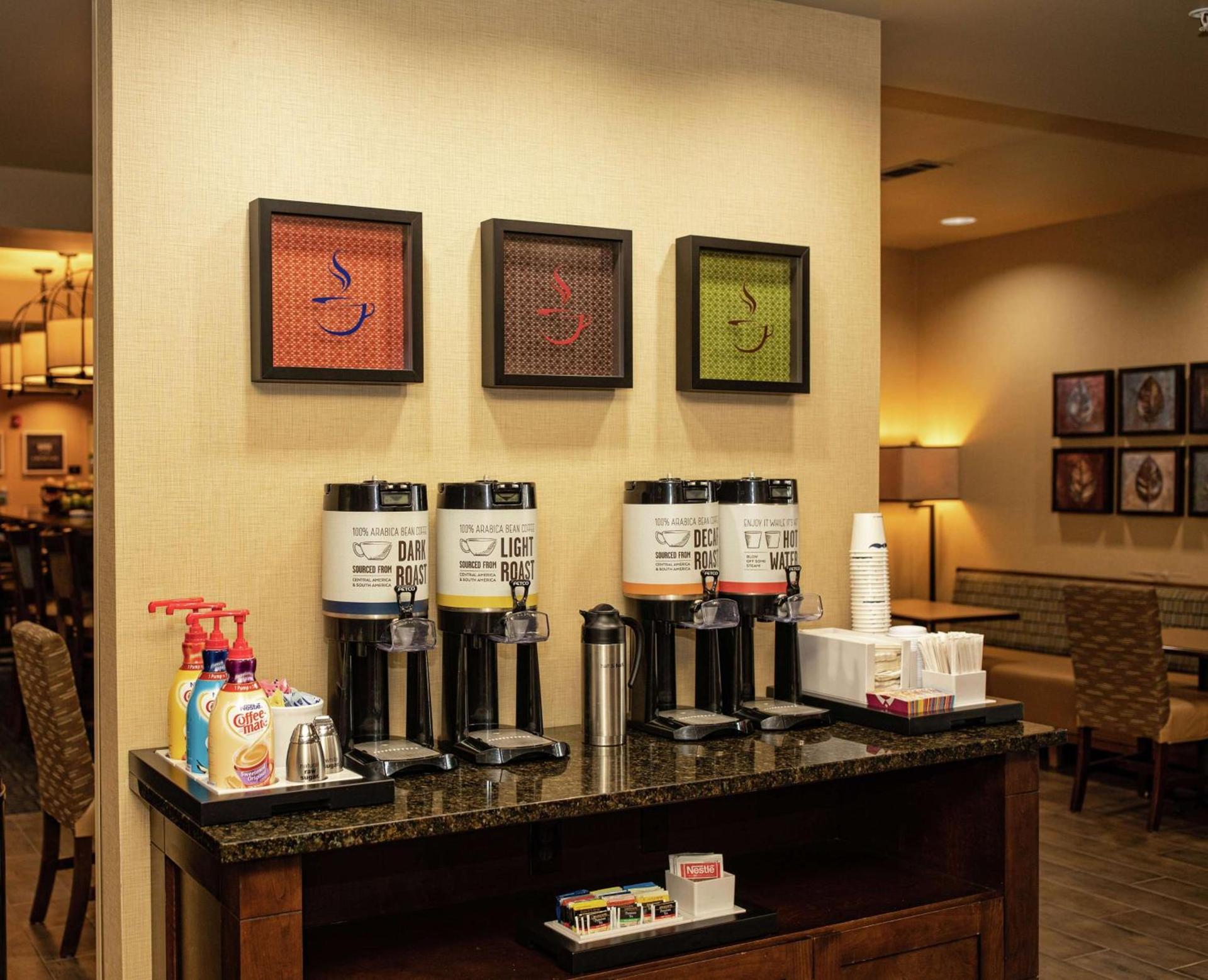 Hampton Inn Winfield photo 9