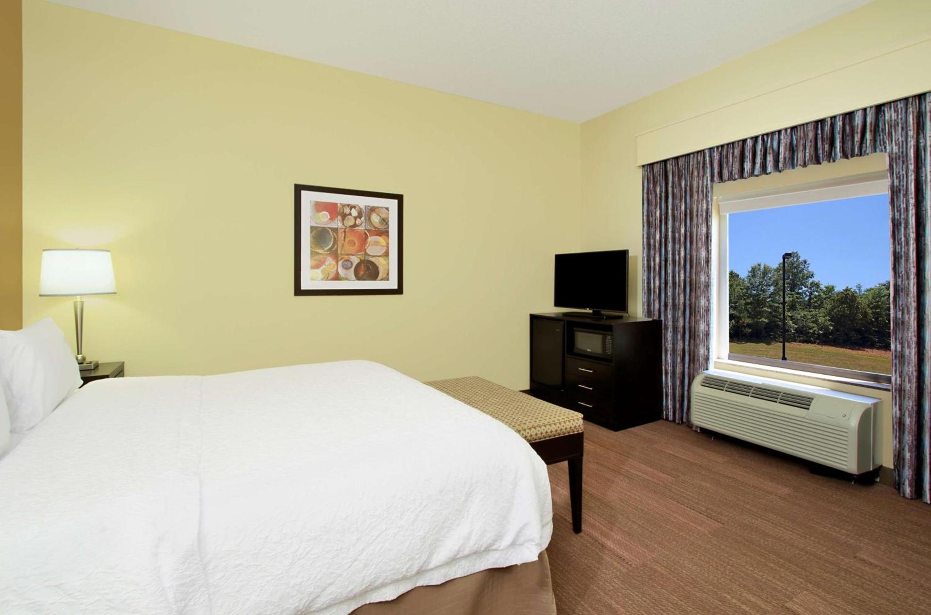 Hampton Inn Winfield photo 19
