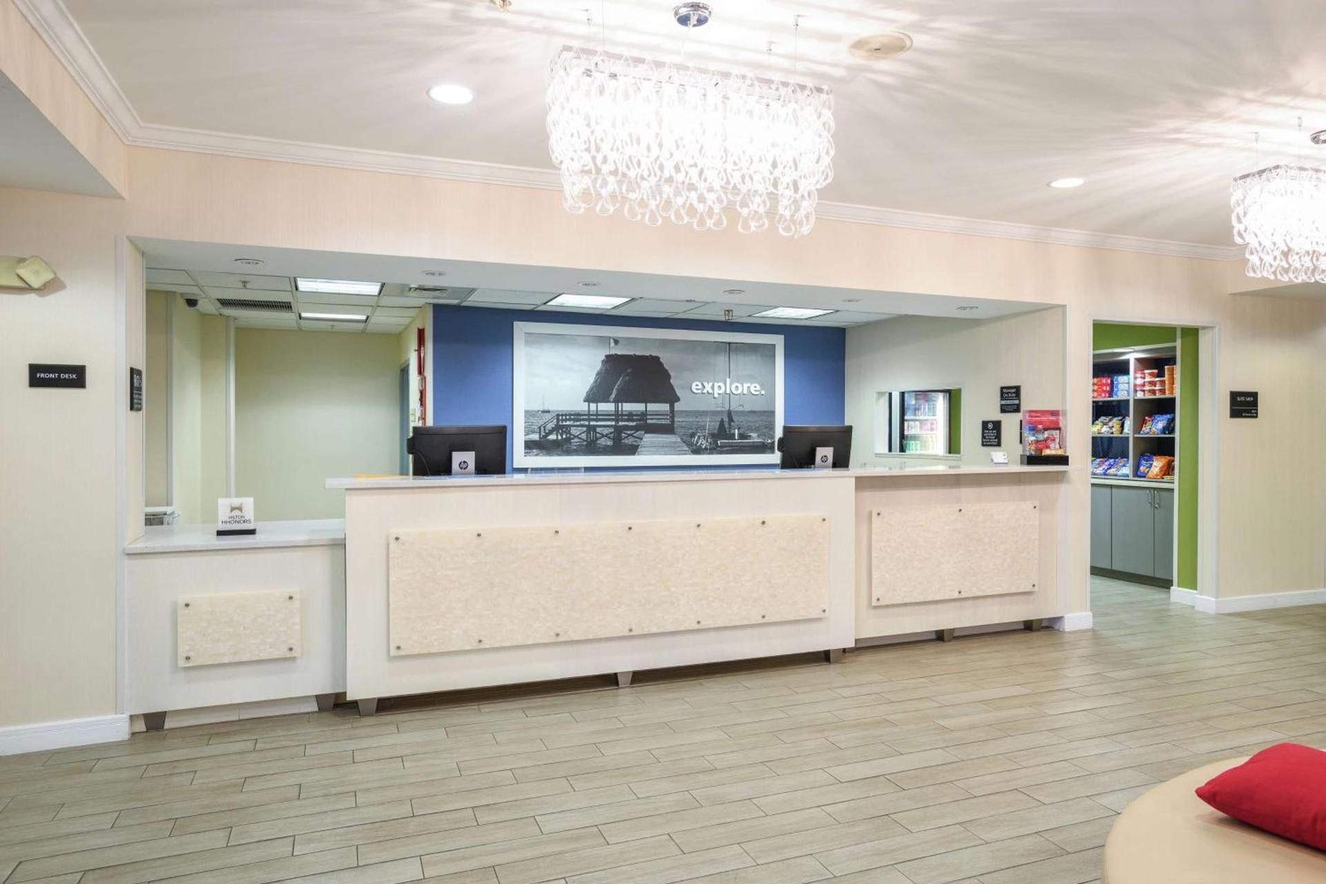 Hampton Inn Jacksonville - East Regency Square photo 4