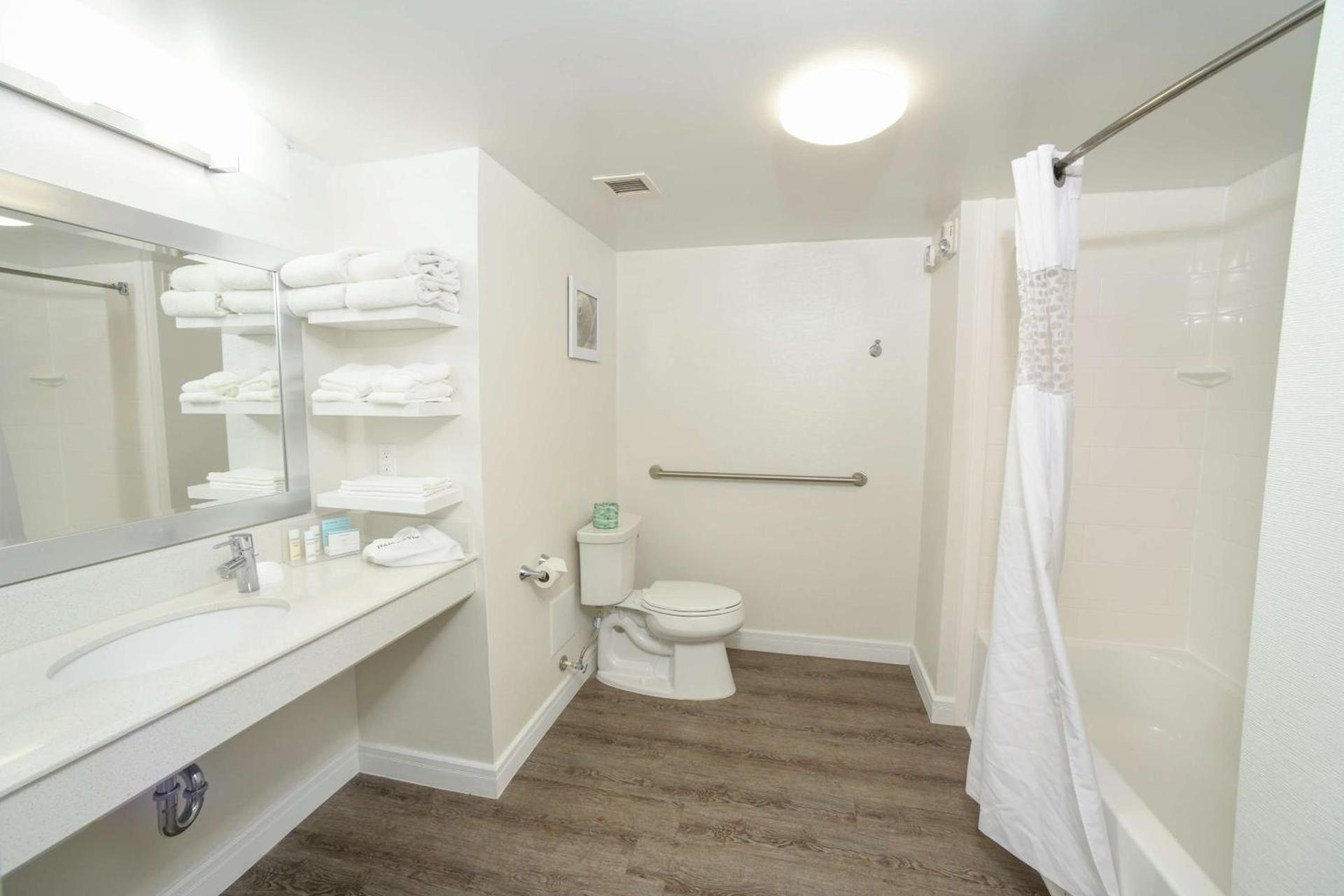 Hampton Inn Jacksonville - East Regency Square photo 10