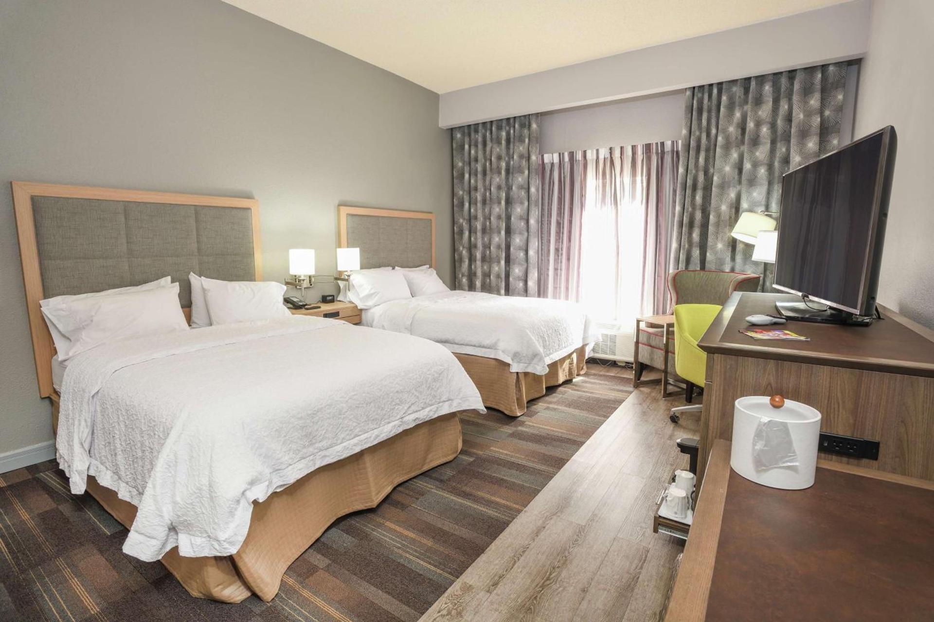 Hampton Inn Jacksonville - East Regency Square photo 18