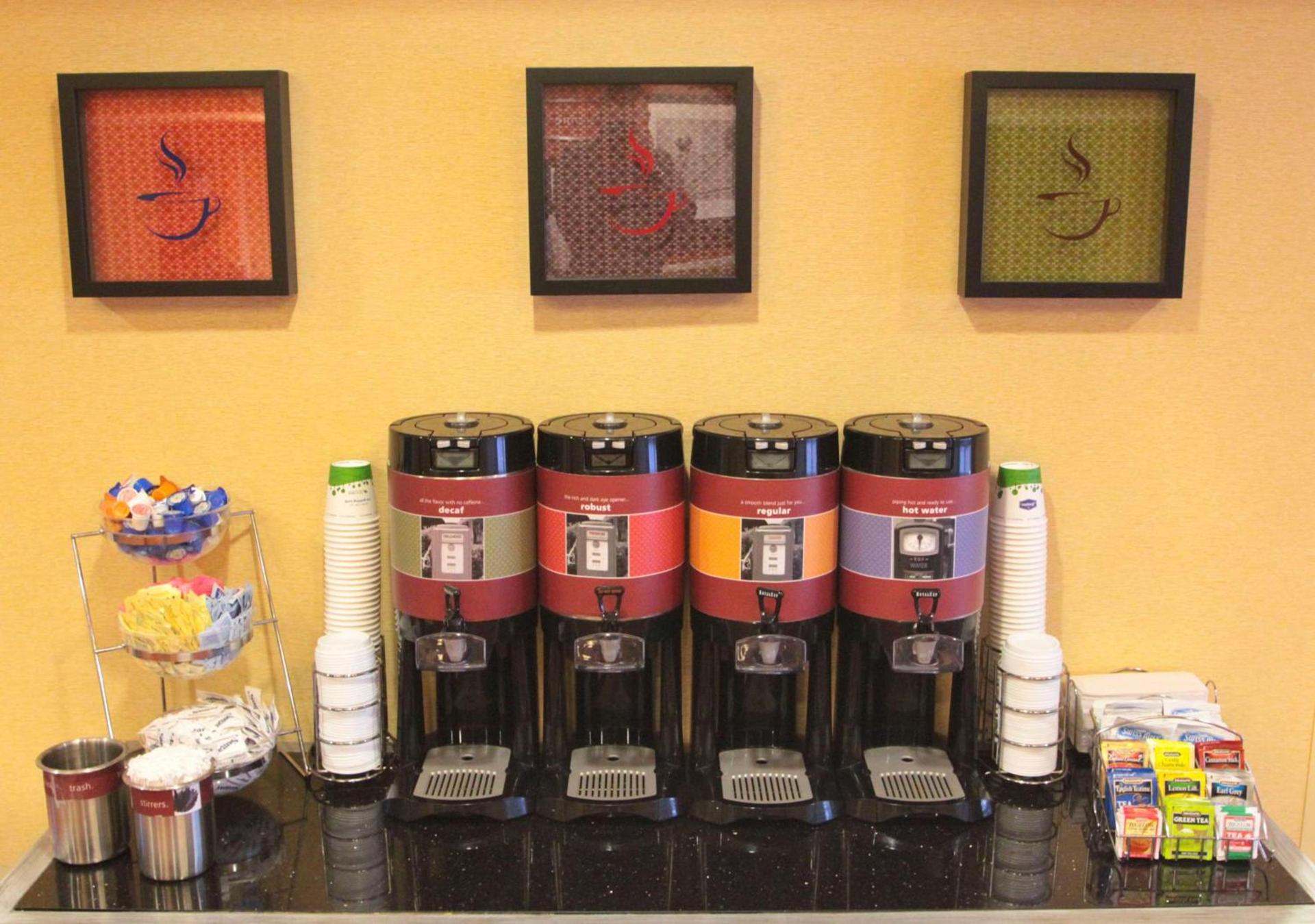 Hampton Inn Hampton-Newport News photo 7