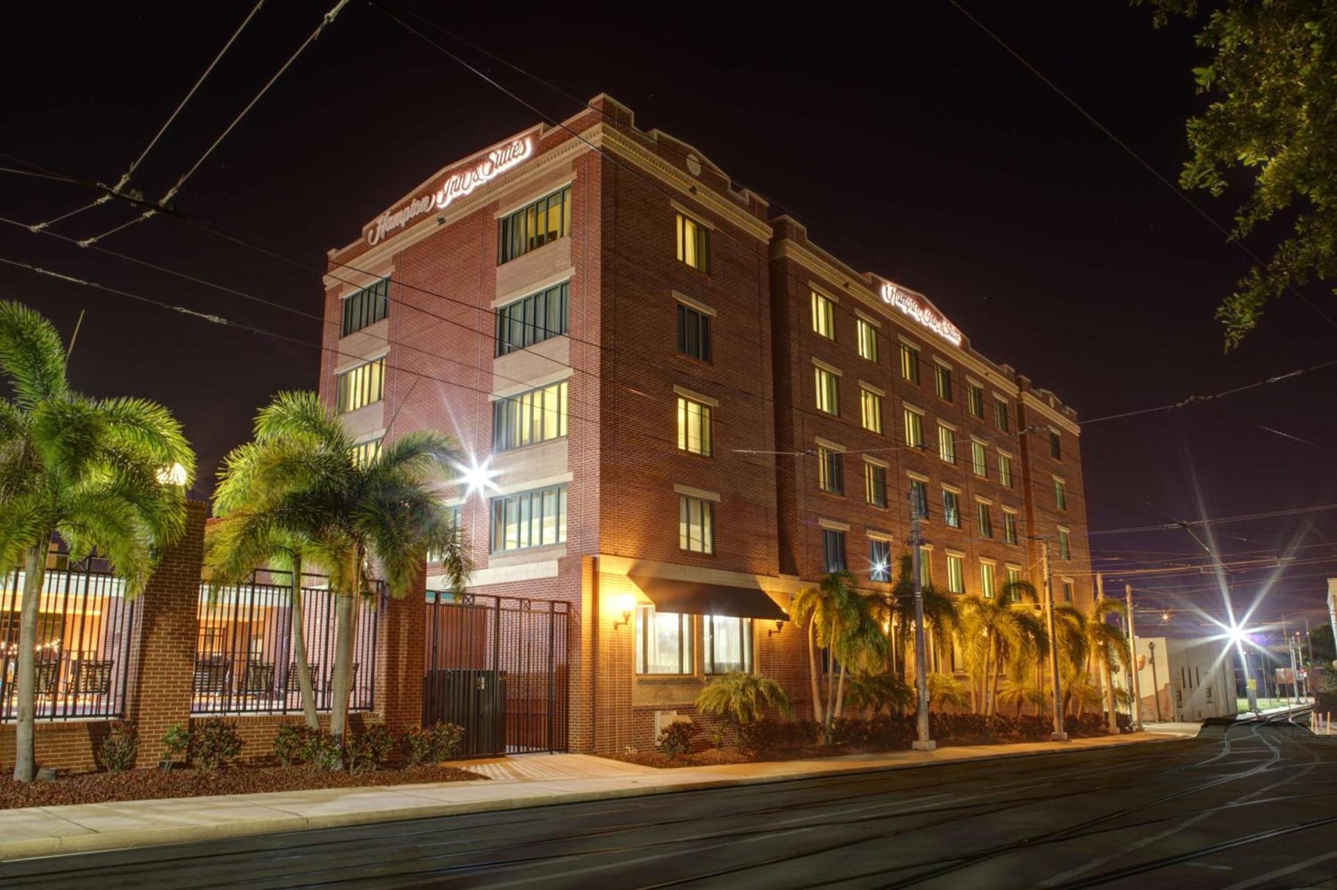 Hampton Inn & Suites Tampa Ybor City Downtown photo 4