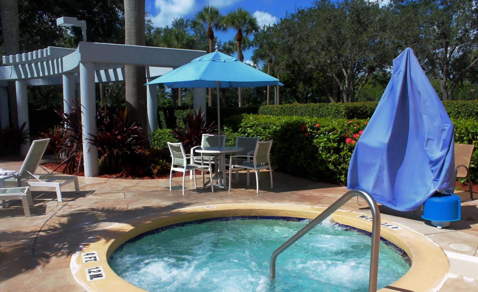 Hilton Boca Raton Suites - Newly Renovated photo 12