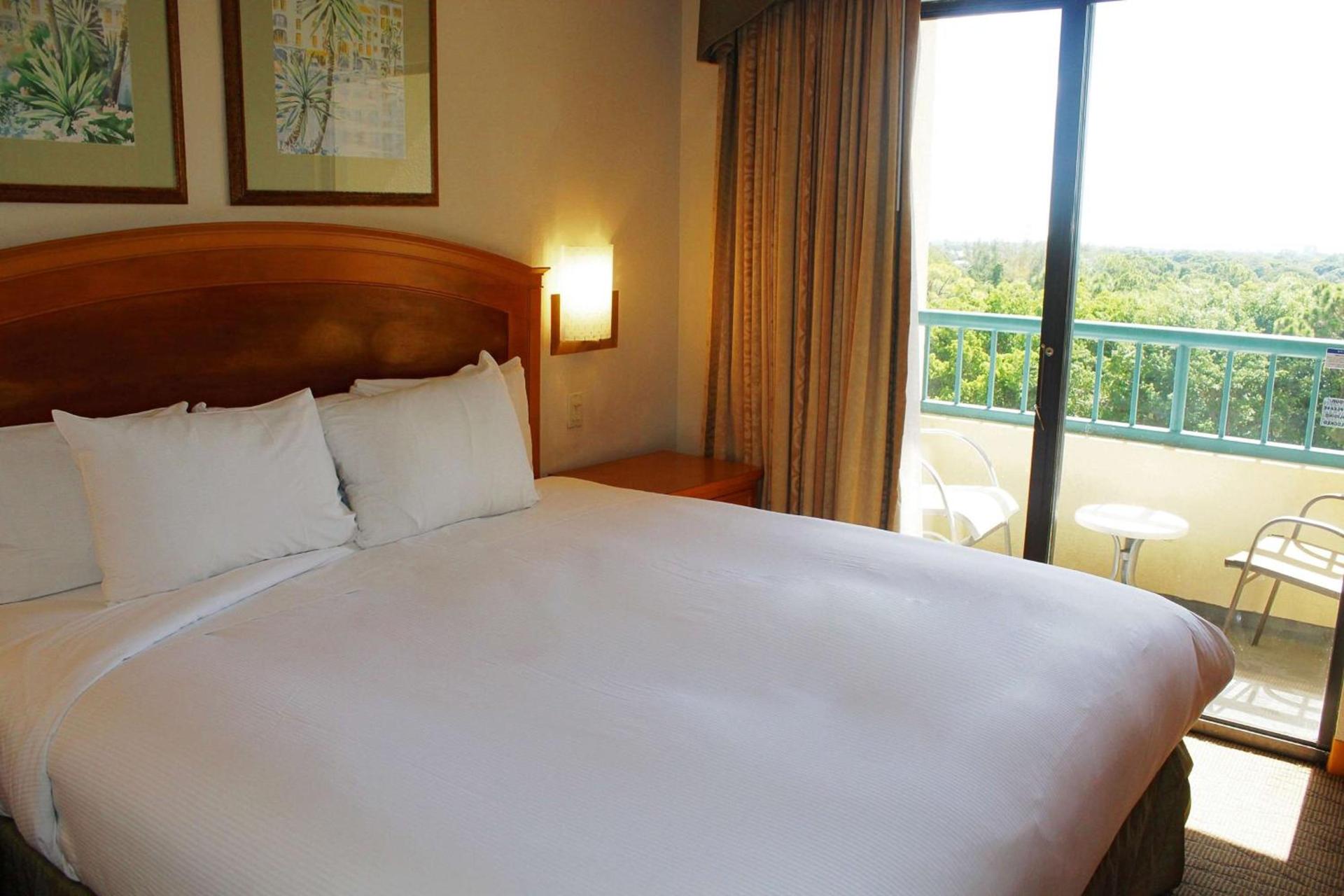 Hilton Boca Raton Suites - Newly Renovated photo 42