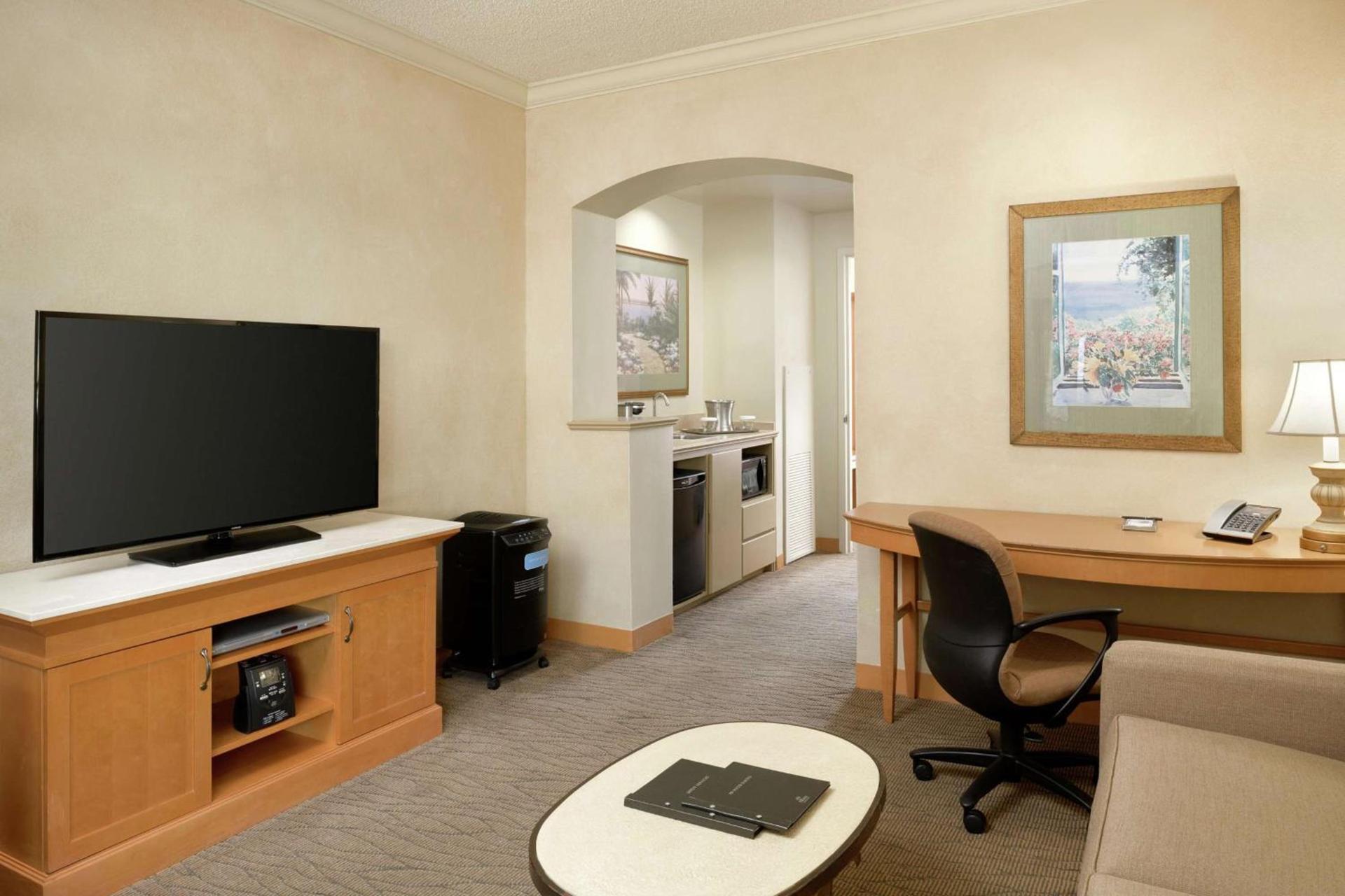Hilton Boca Raton Suites - Newly Renovated photo 43