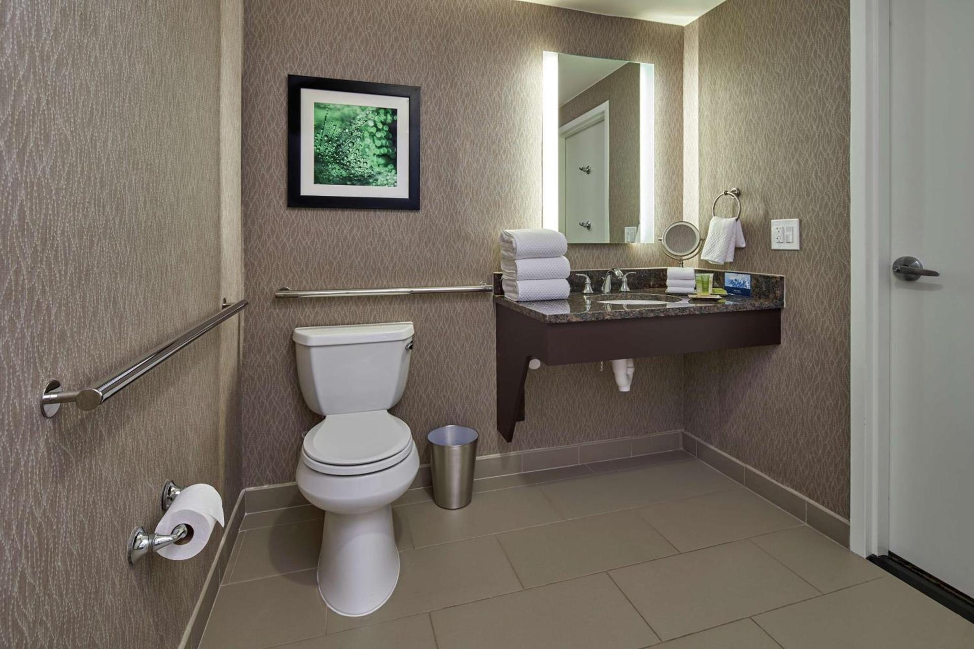 Hilton Cincinnati Airport photo 16