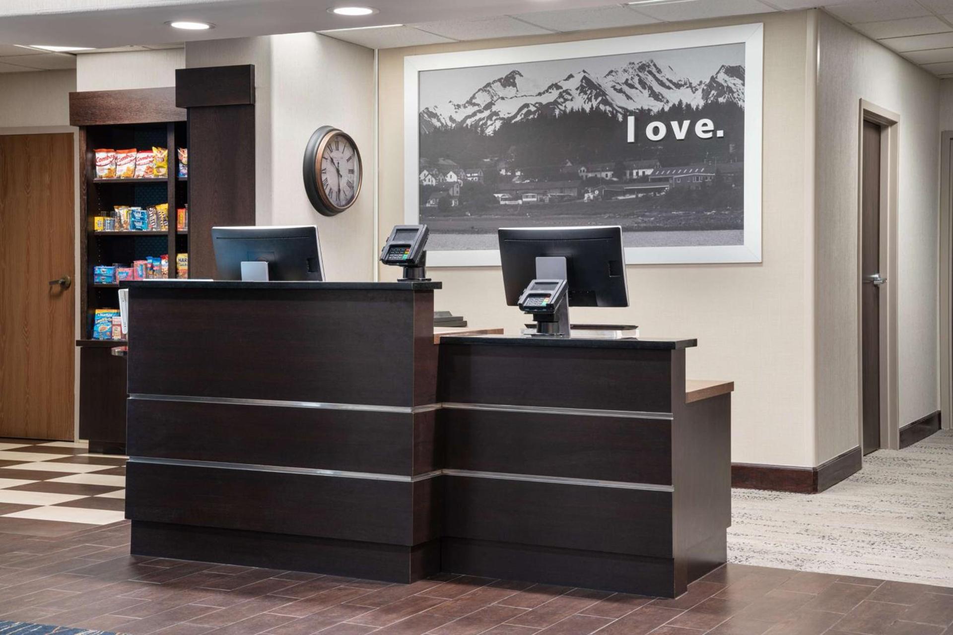 Hampton Inn Loveland photo 2