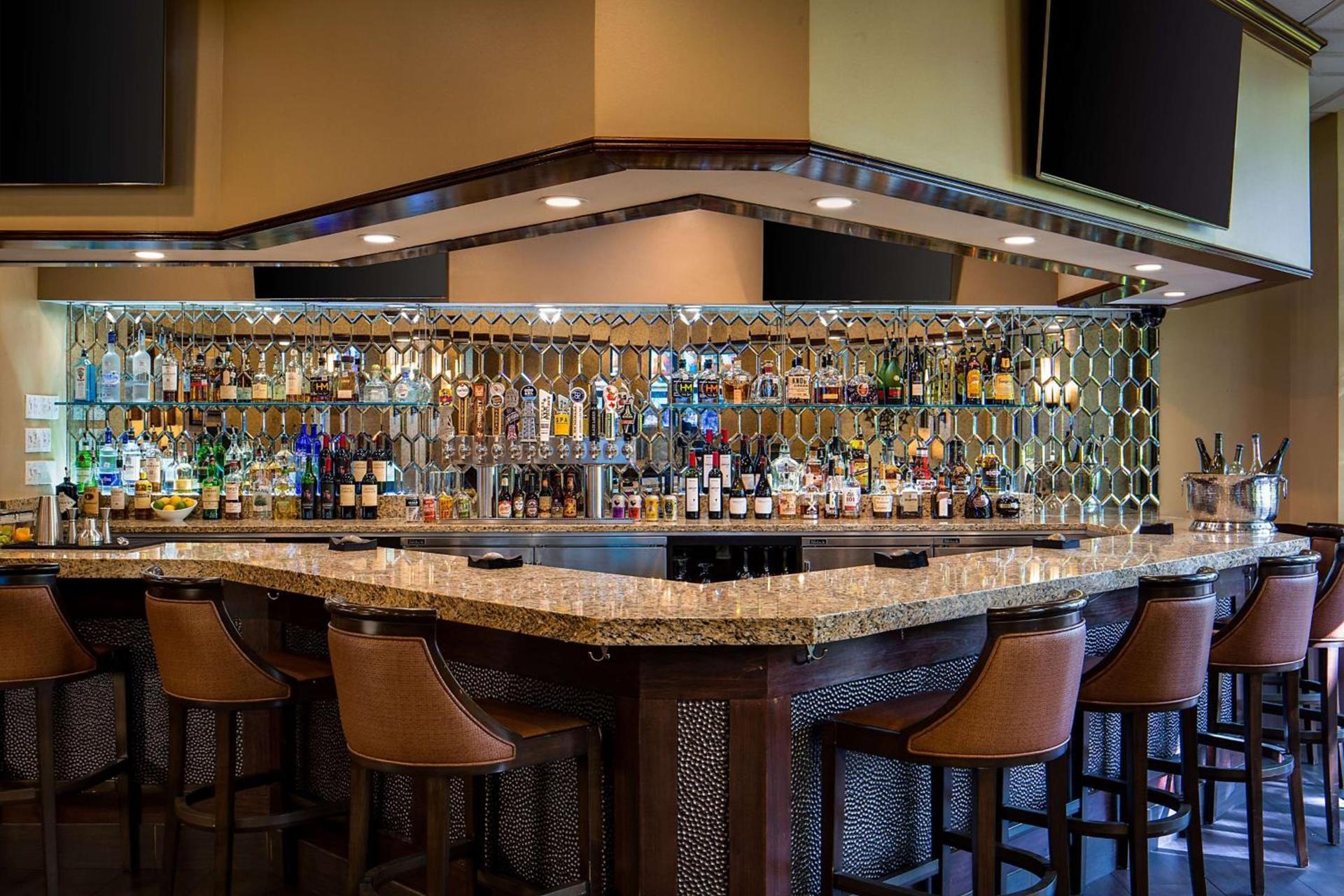 Embassy Suites by Hilton Dallas-Love Field photo 9
