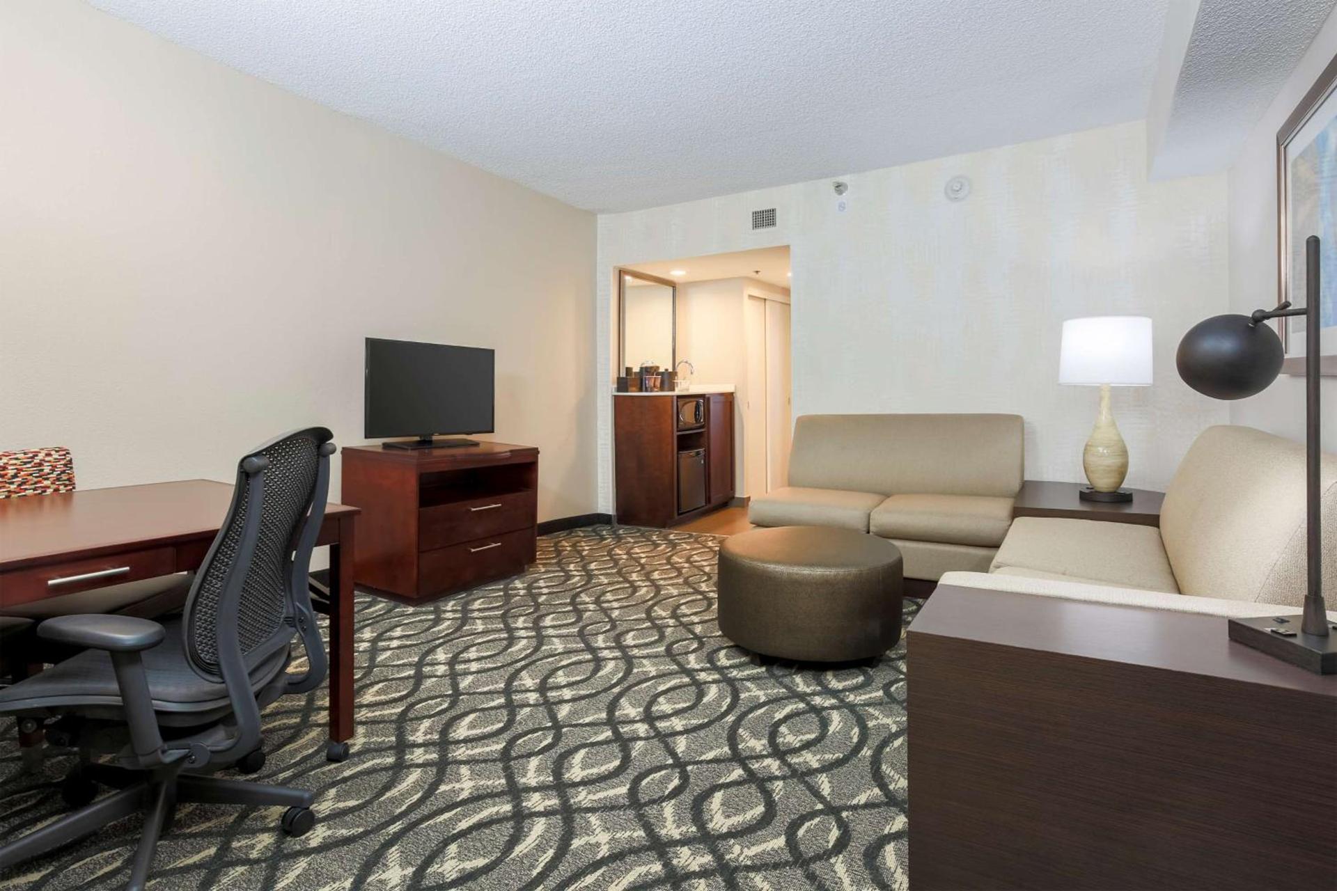 Embassy Suites by Hilton Dallas-Love Field photo 13