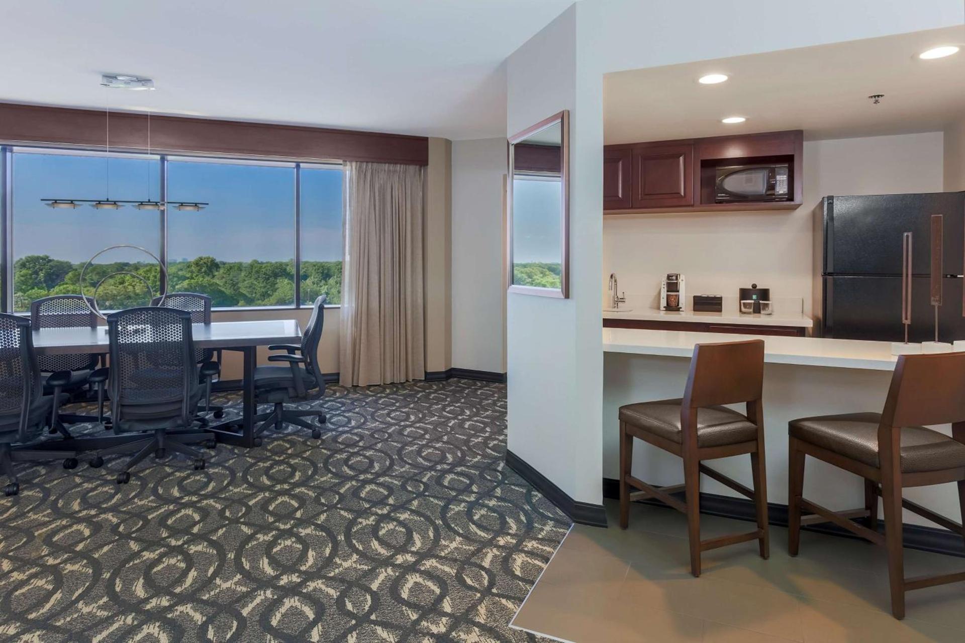 Embassy Suites by Hilton Dallas-Love Field photo 19