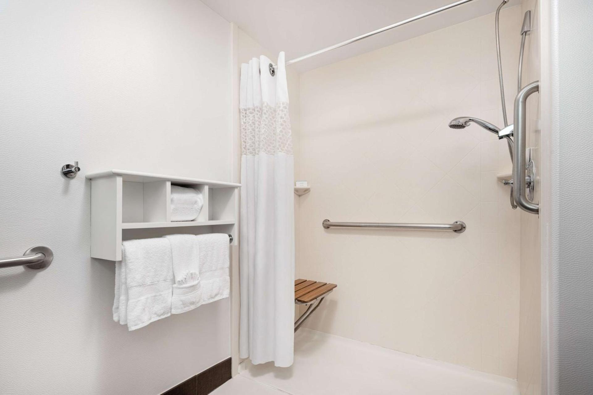 Hampton Inn Loveland photo 20