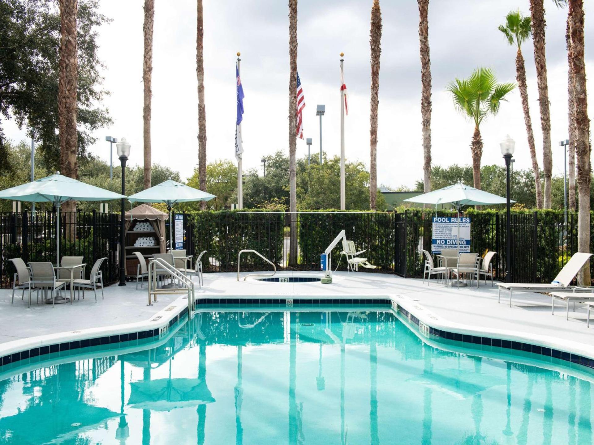 Hilton Garden Inn Jacksonville JTB/Deerwood Park photo 9