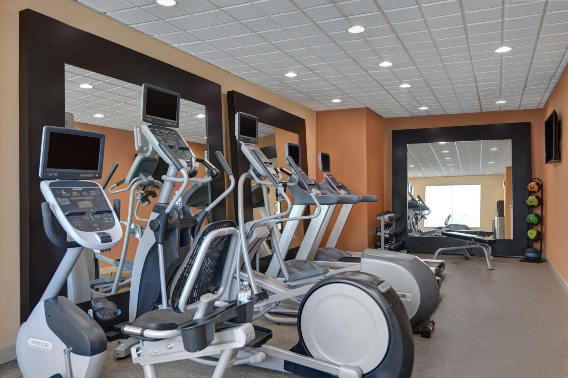 Hilton Garden Inn Jacksonville JTB/Deerwood Park photo 17