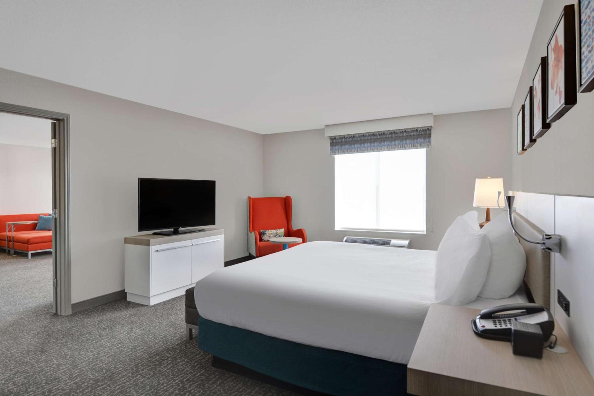 Hilton Garden Inn Jacksonville JTB/Deerwood Park photo 25
