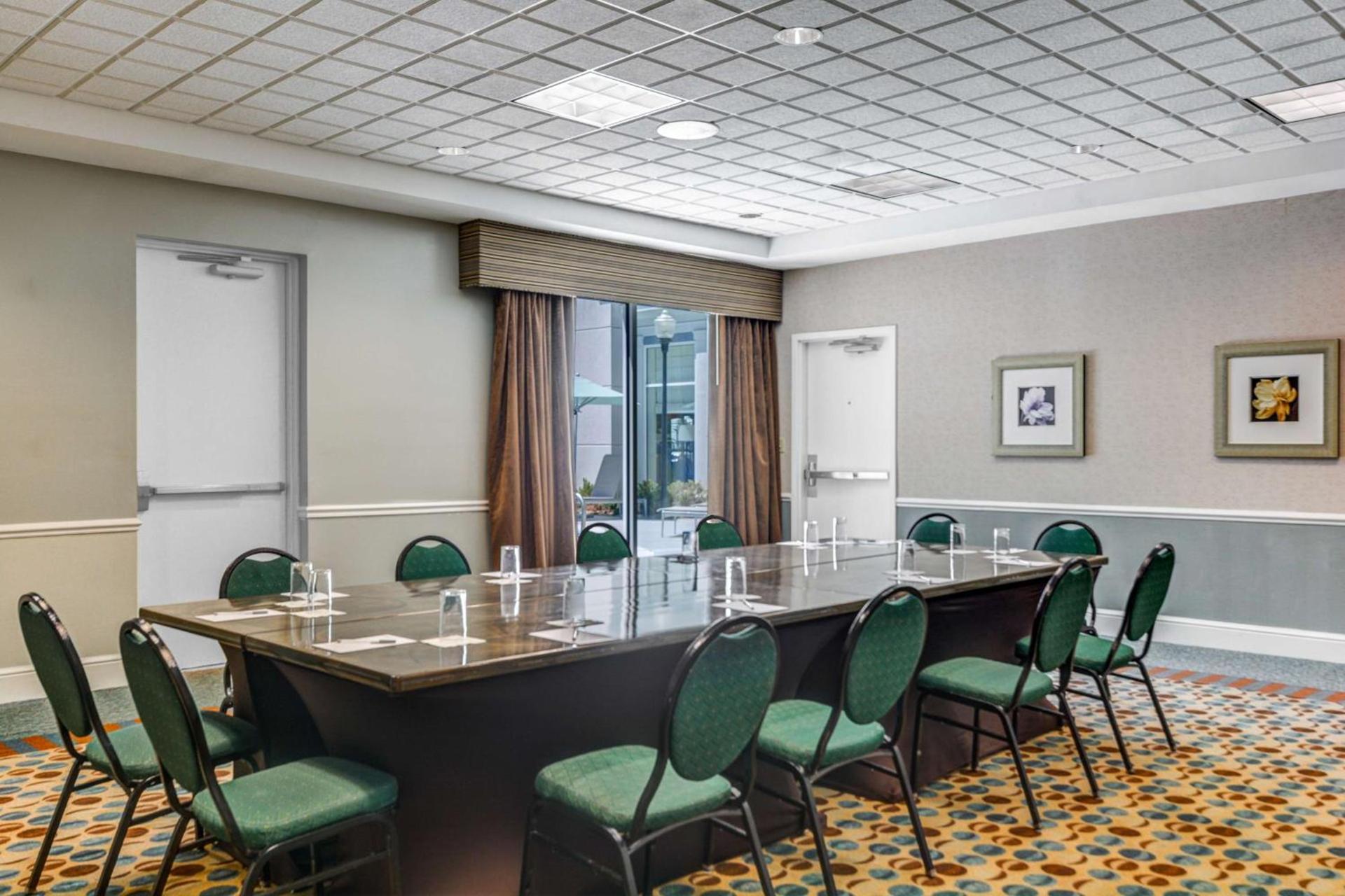 Hilton Garden Inn Jacksonville JTB/Deerwood Park photo 41