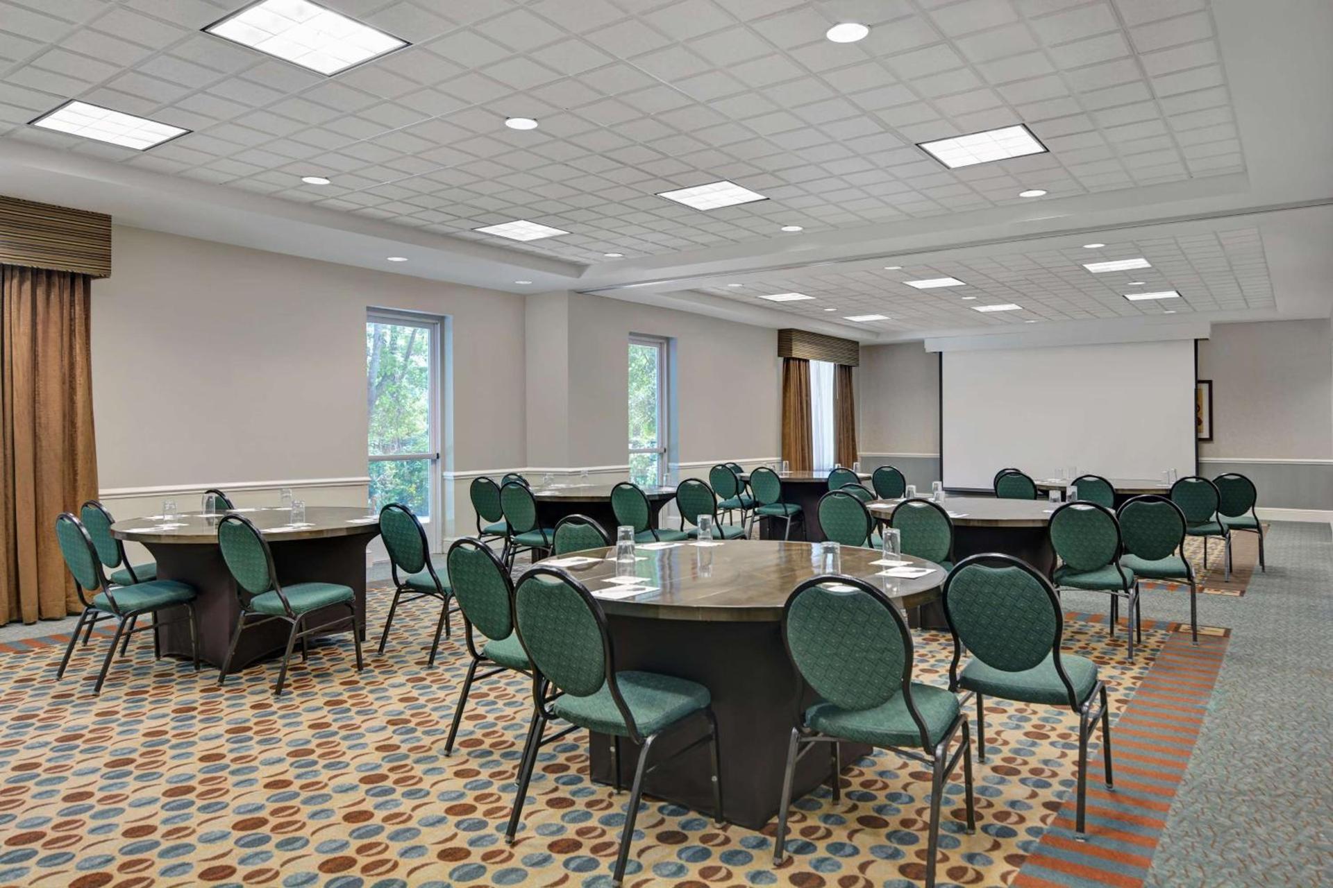 Hilton Garden Inn Jacksonville JTB/Deerwood Park photo 43