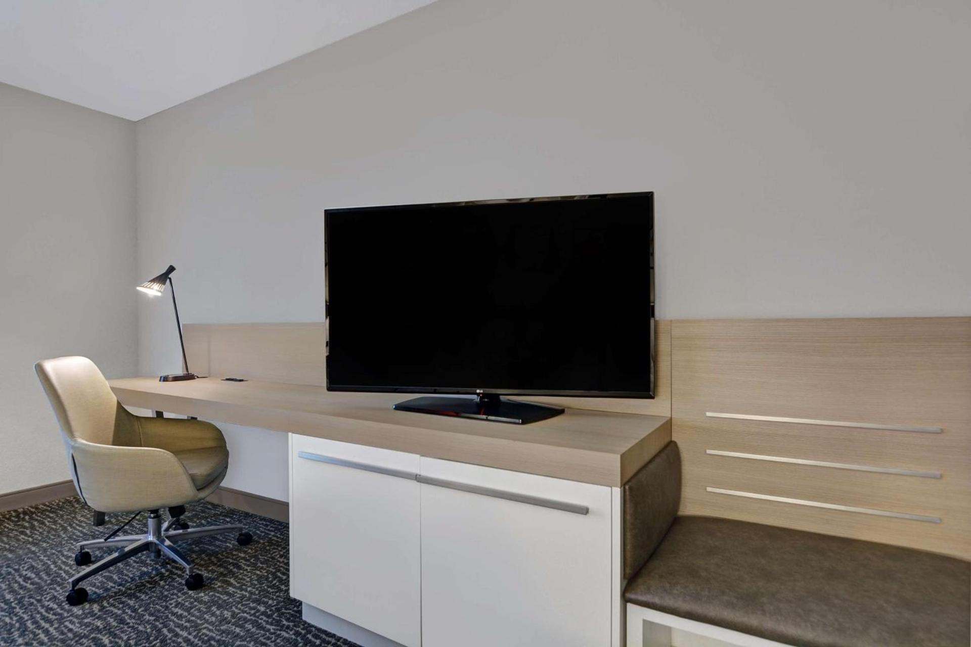 Hilton Garden Inn Jacksonville JTB/Deerwood Park photo 44