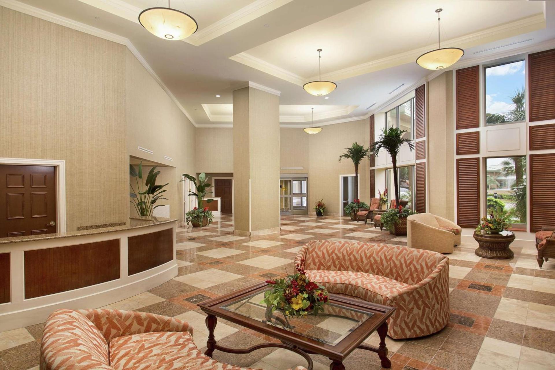 Royale Palms Condominiums photo 5