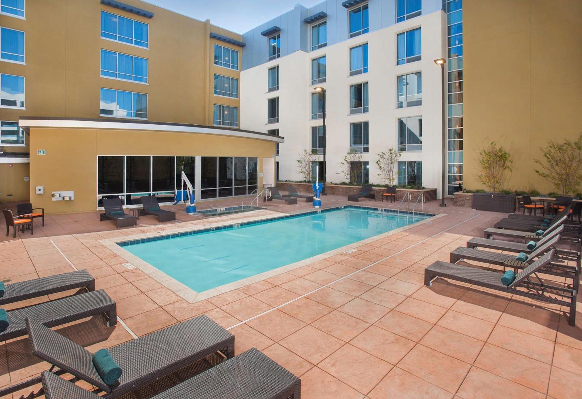 Hilton Garden Inn Burbank Los Angeles photo 7