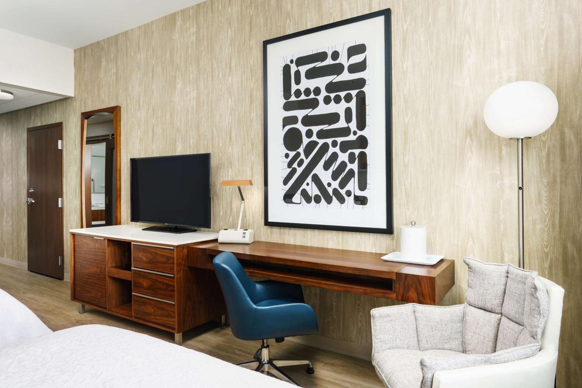 Hampton Inn & Suites Santa Monica photo 18