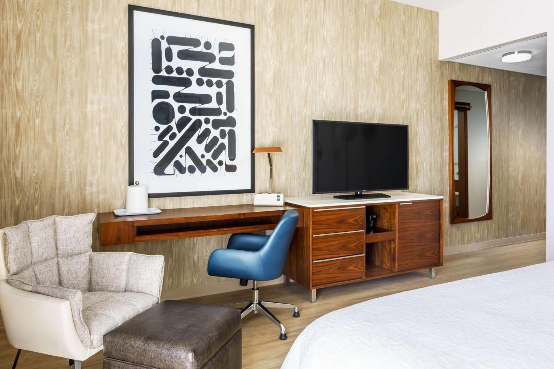 Hampton Inn & Suites Santa Monica photo 19