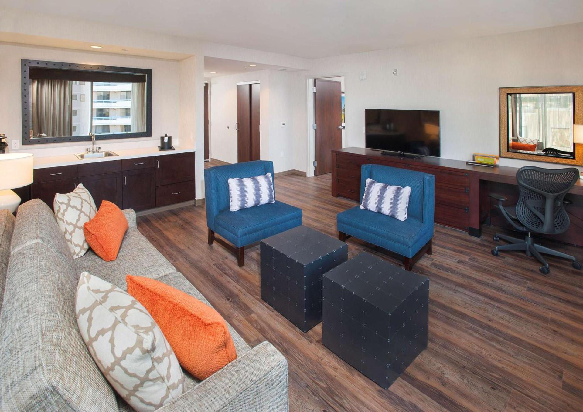 Hilton Garden Inn Burbank Los Angeles photo 28