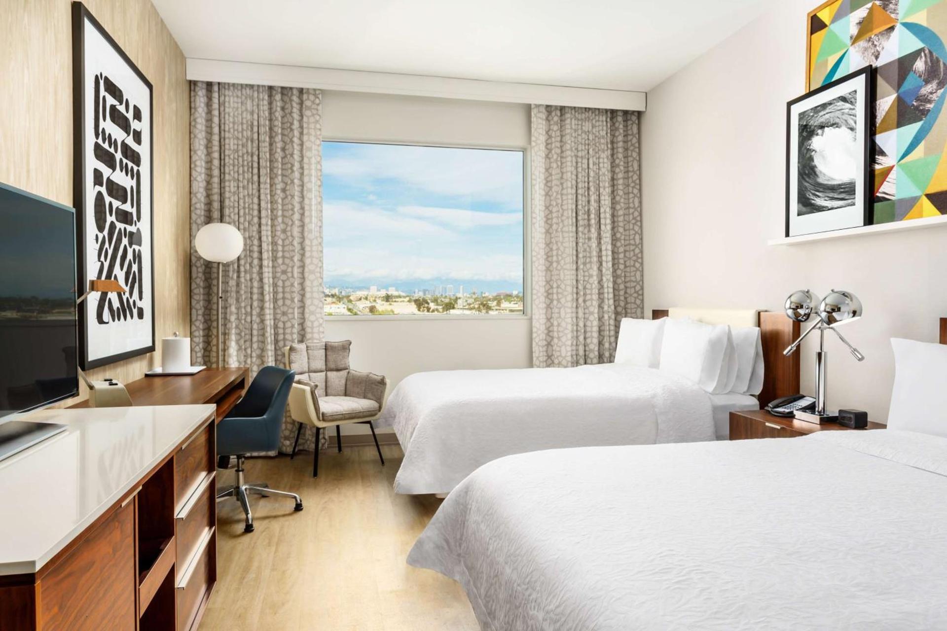 Hampton Inn & Suites Santa Monica photo 32