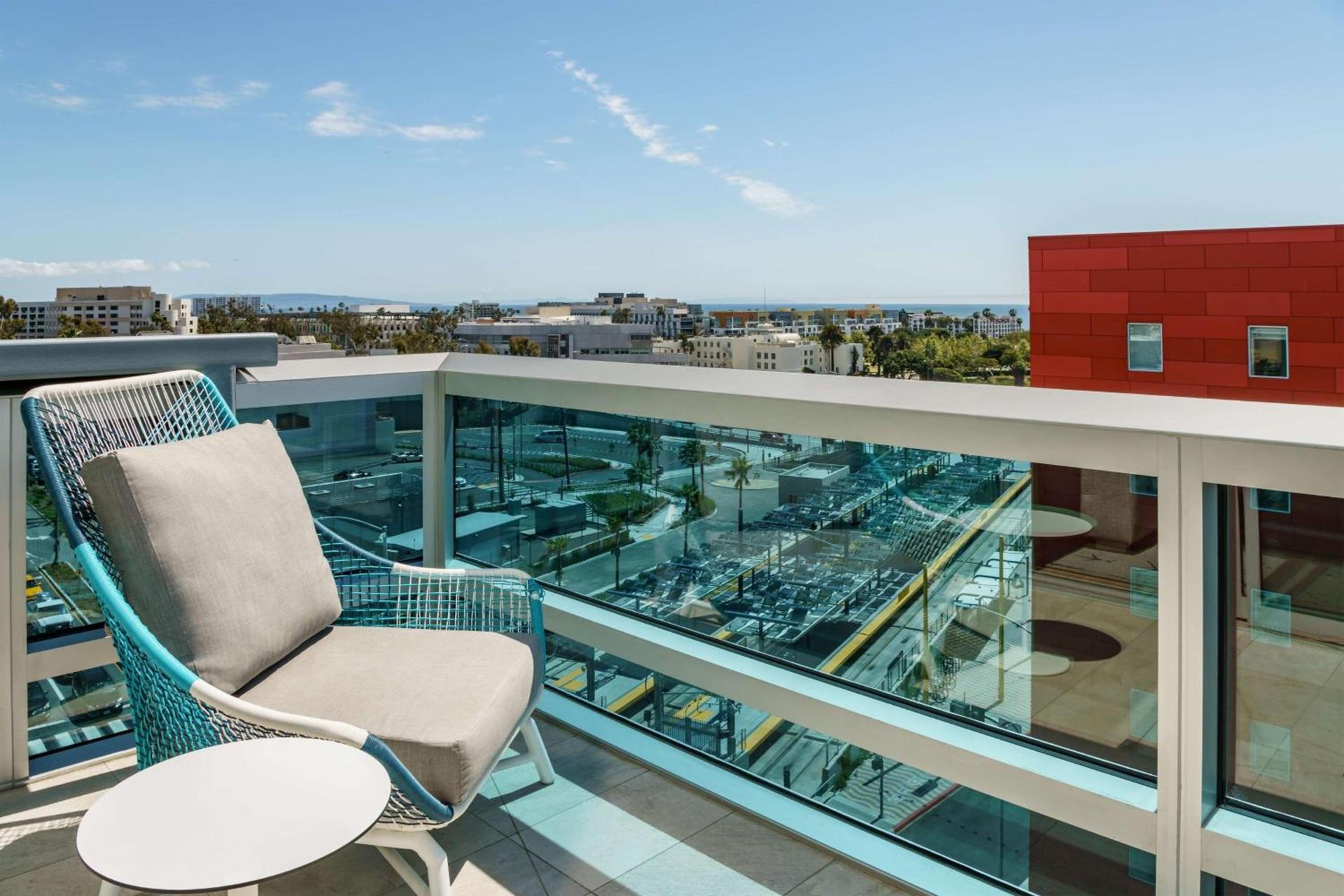 Hampton Inn & Suites Santa Monica photo 34
