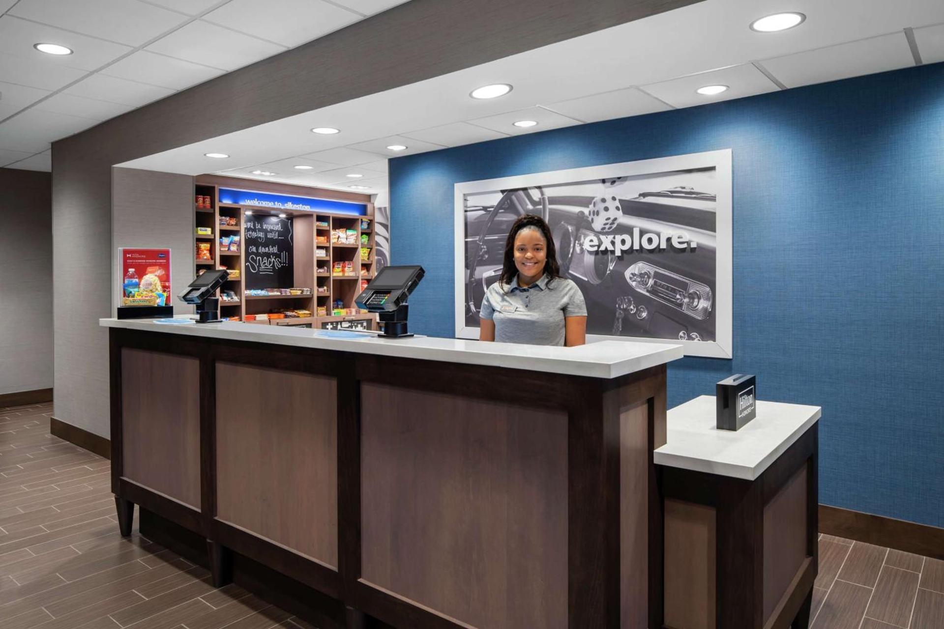 Hampton Inn Sikeston photo 8