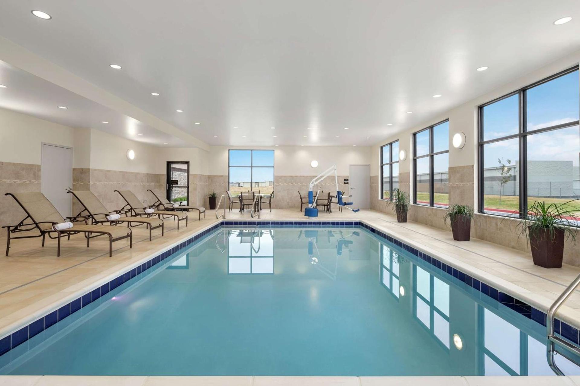 Hampton Inn Sikeston photo 10