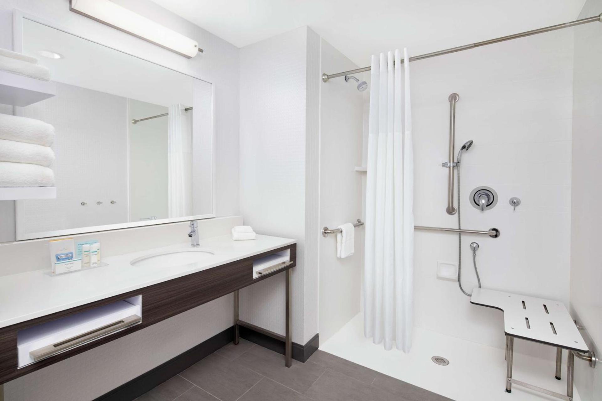 Hampton Inn Sikeston photo 21