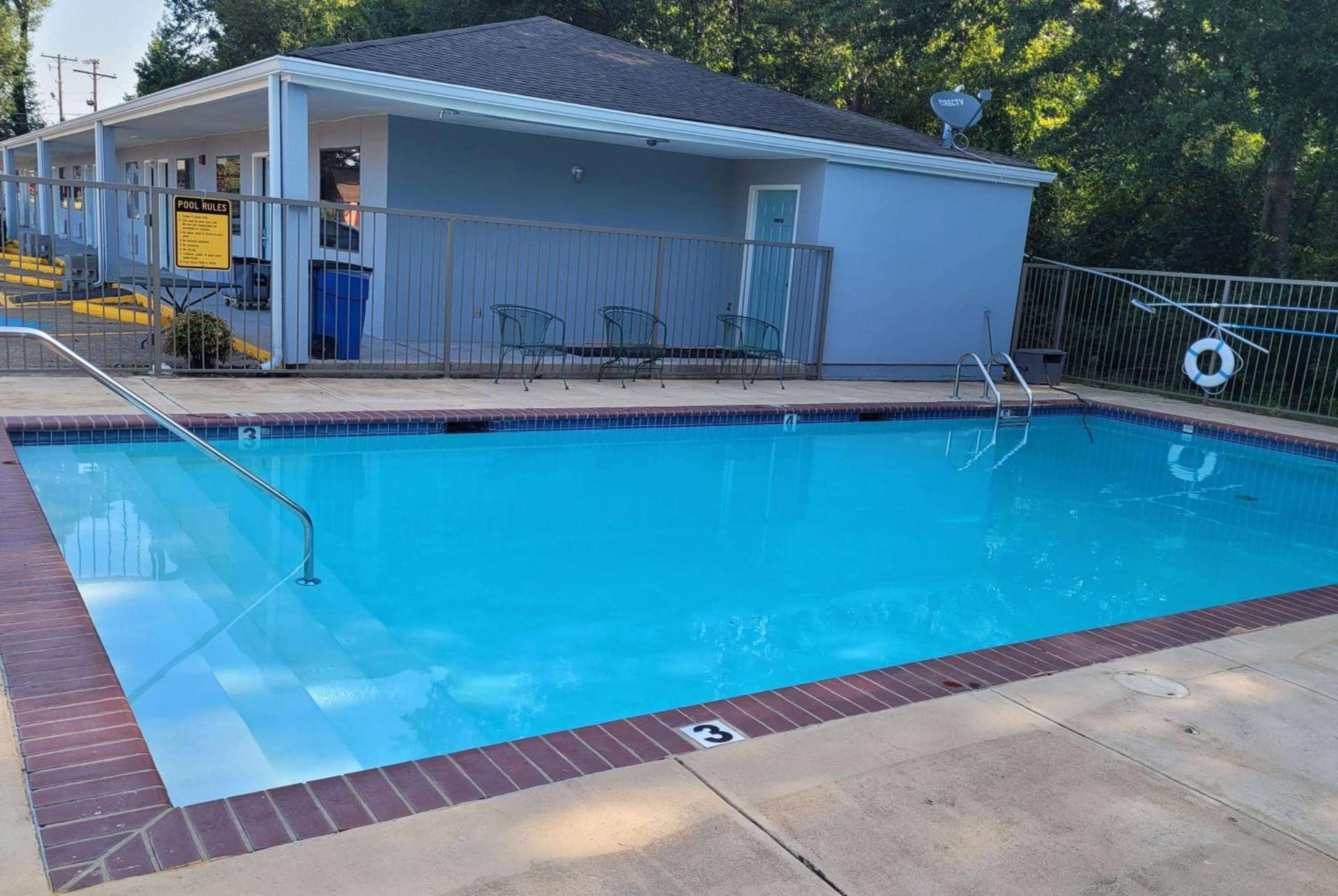 Super 8 by Wyndham Arkadelphia Caddo Valley Area photo 3