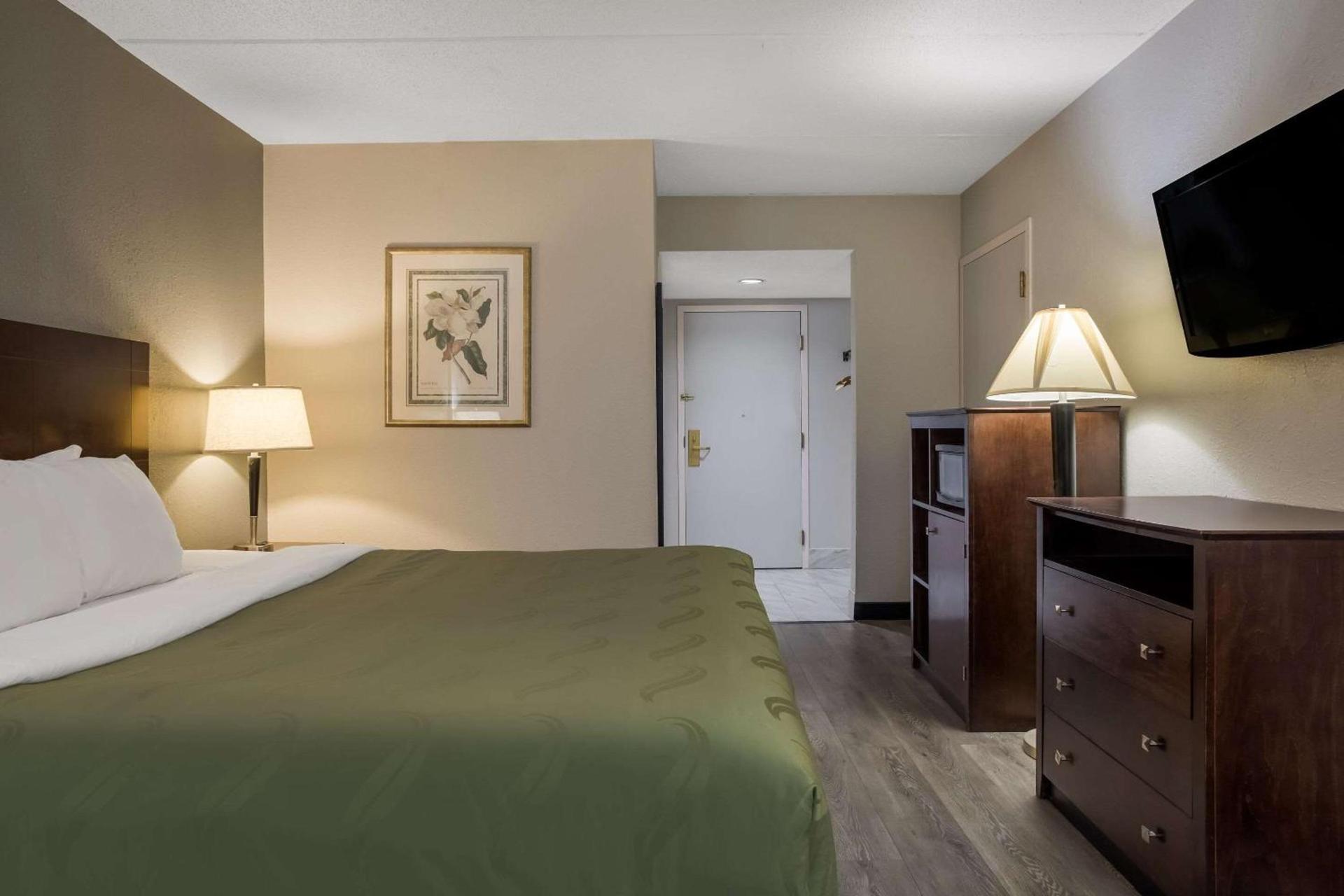 Quality Inn Toledo Westgate photo 7